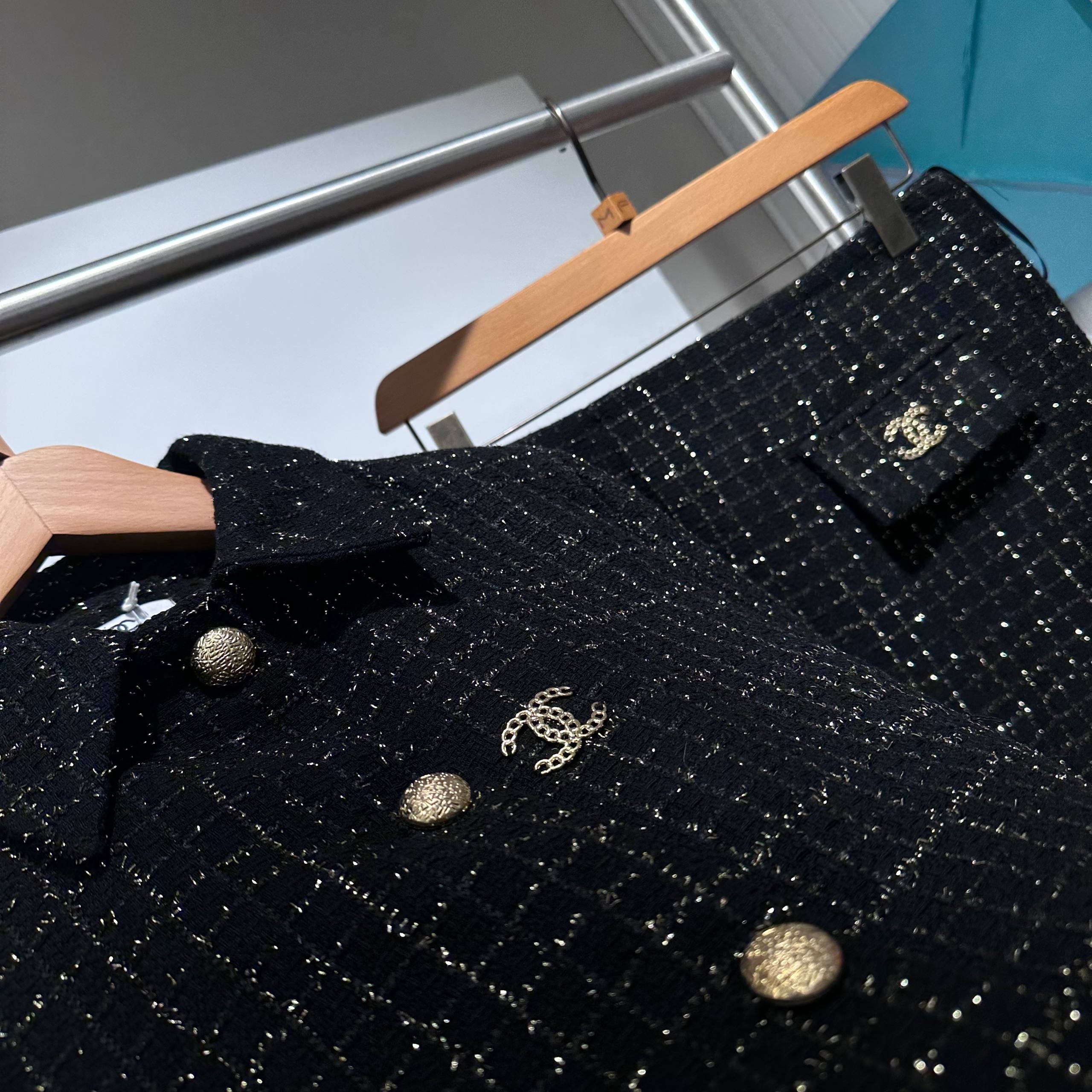 C Luxury Tweed Fabric Jacket/Skirt Set