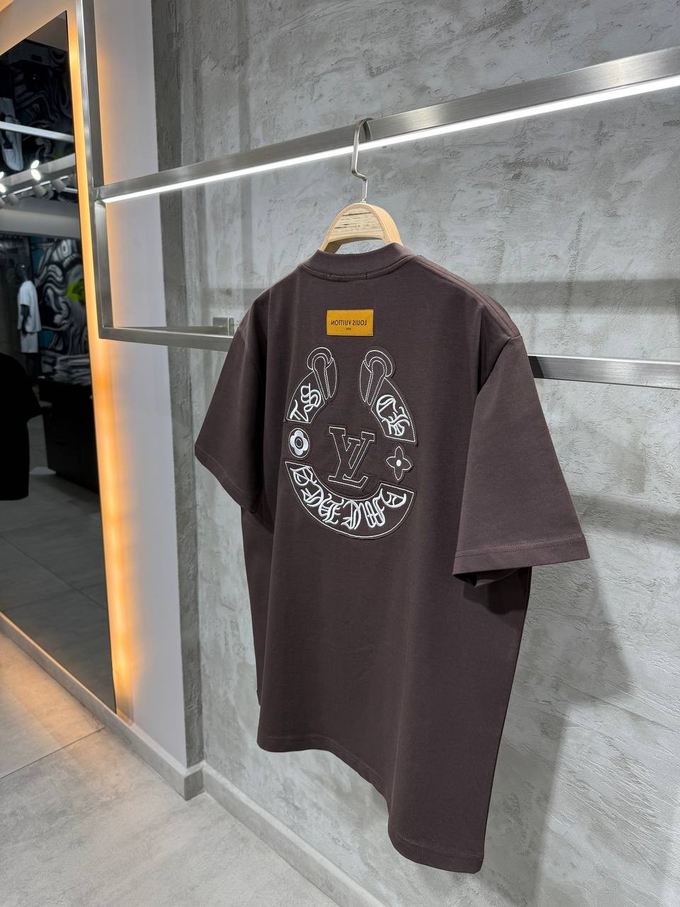 L & CH Luxury Logo Print Black & White & Beige & Brown T-shirt - Brown