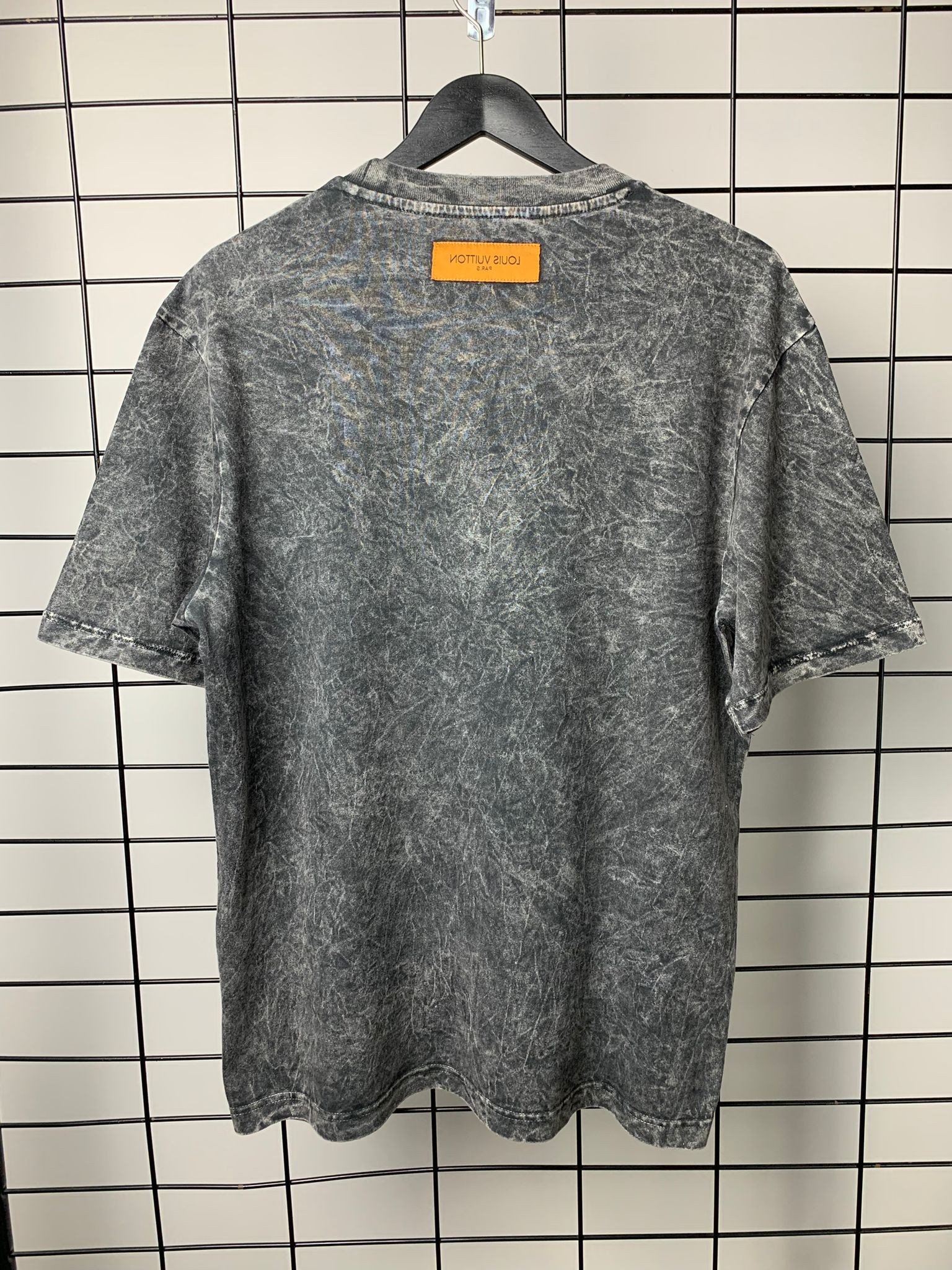 L New Season Luxury T-shirt