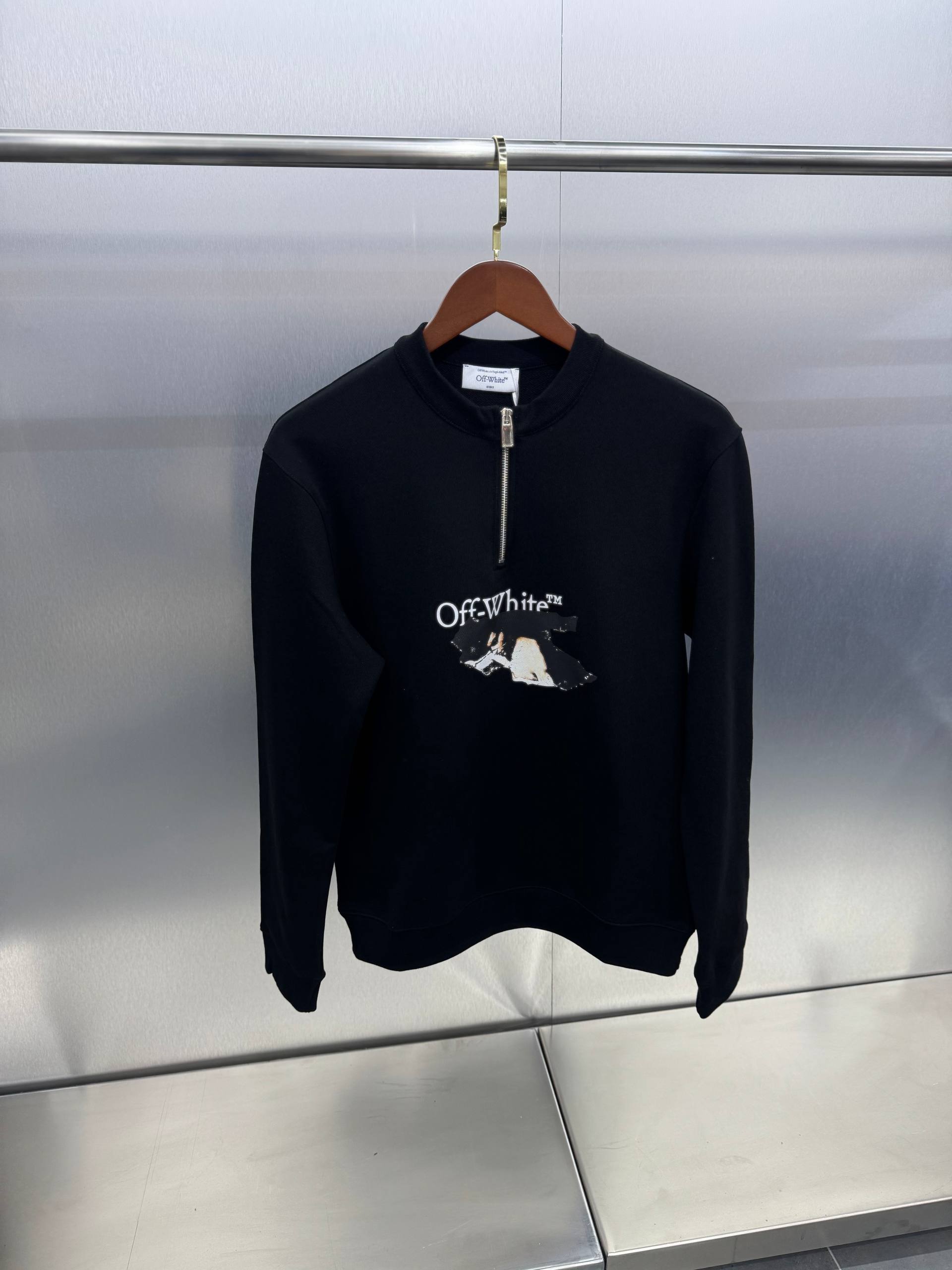 O-W Artistic Design Zipper Sweatshirt - Black