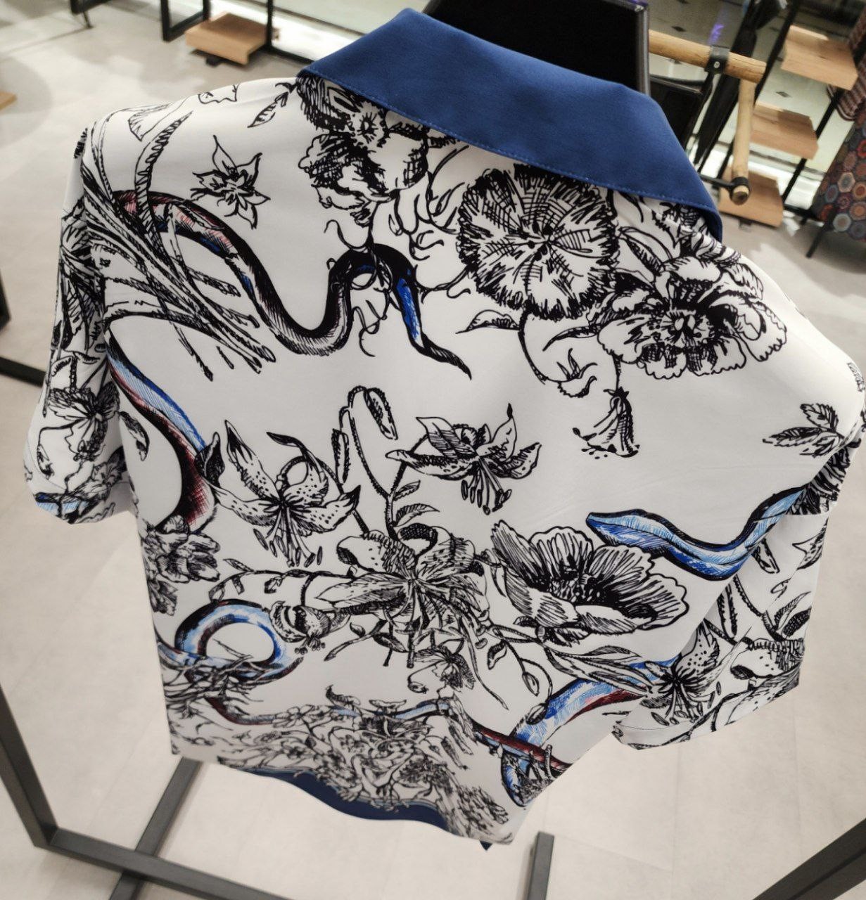 GG New Season Black  Floral Print Silk Shirt