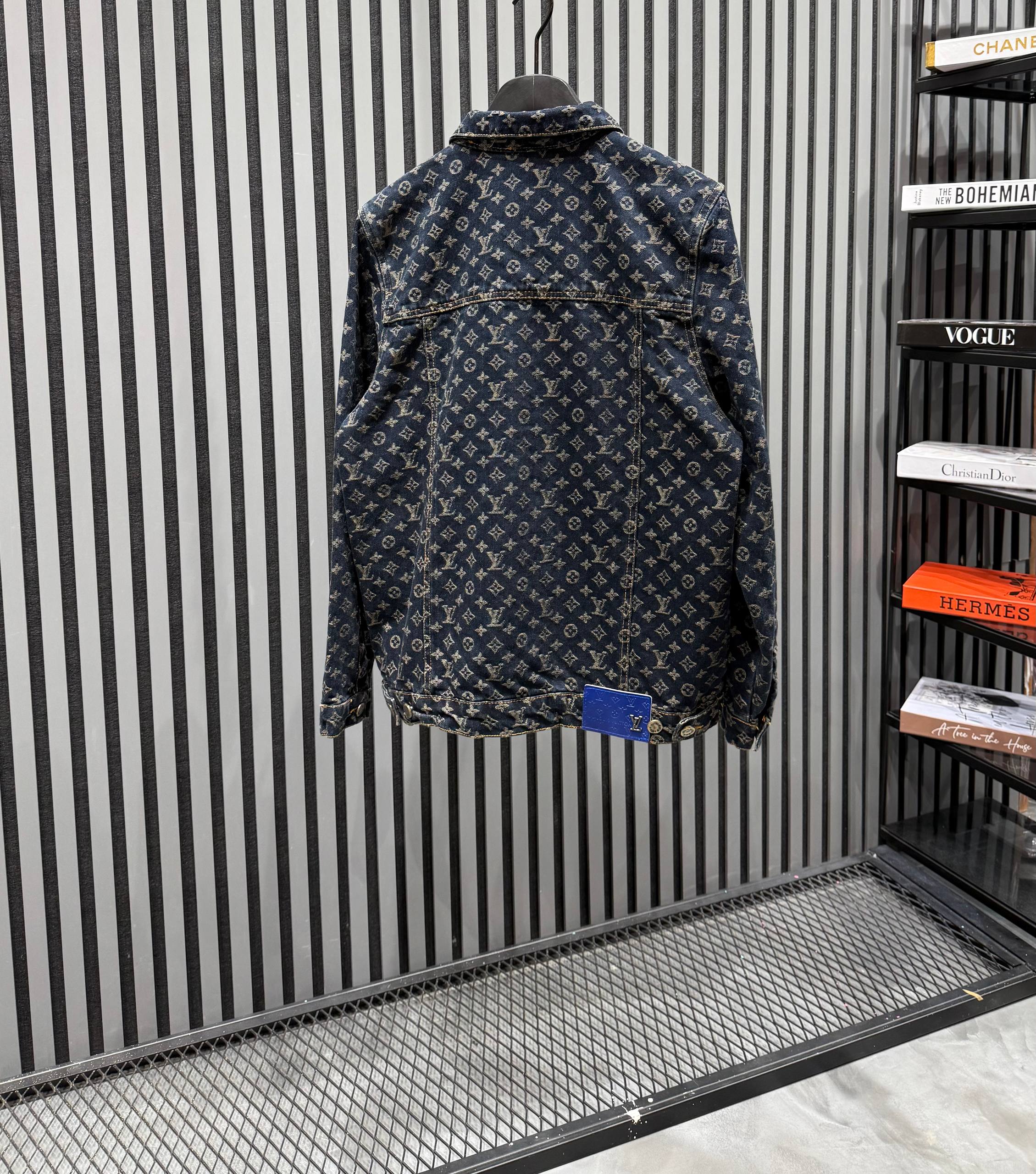 L Luxury Logo Printed Denim Jacket