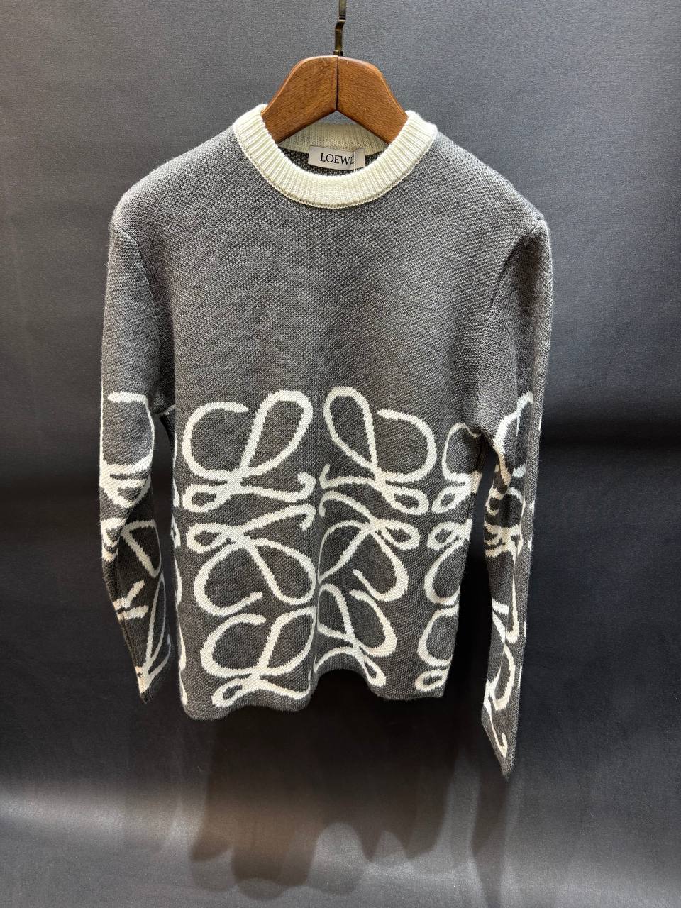 LW Luxury Logo Printed Knitwear - Gray