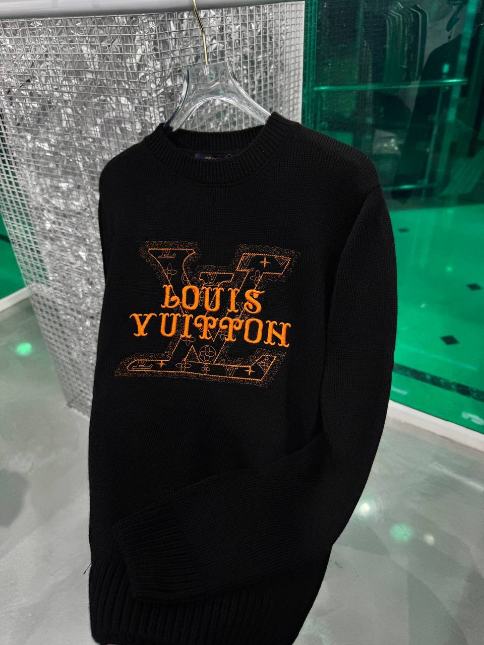 L Luxury Embroidered Knitwear