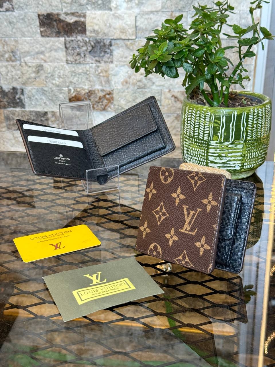 L Luxury Wallet