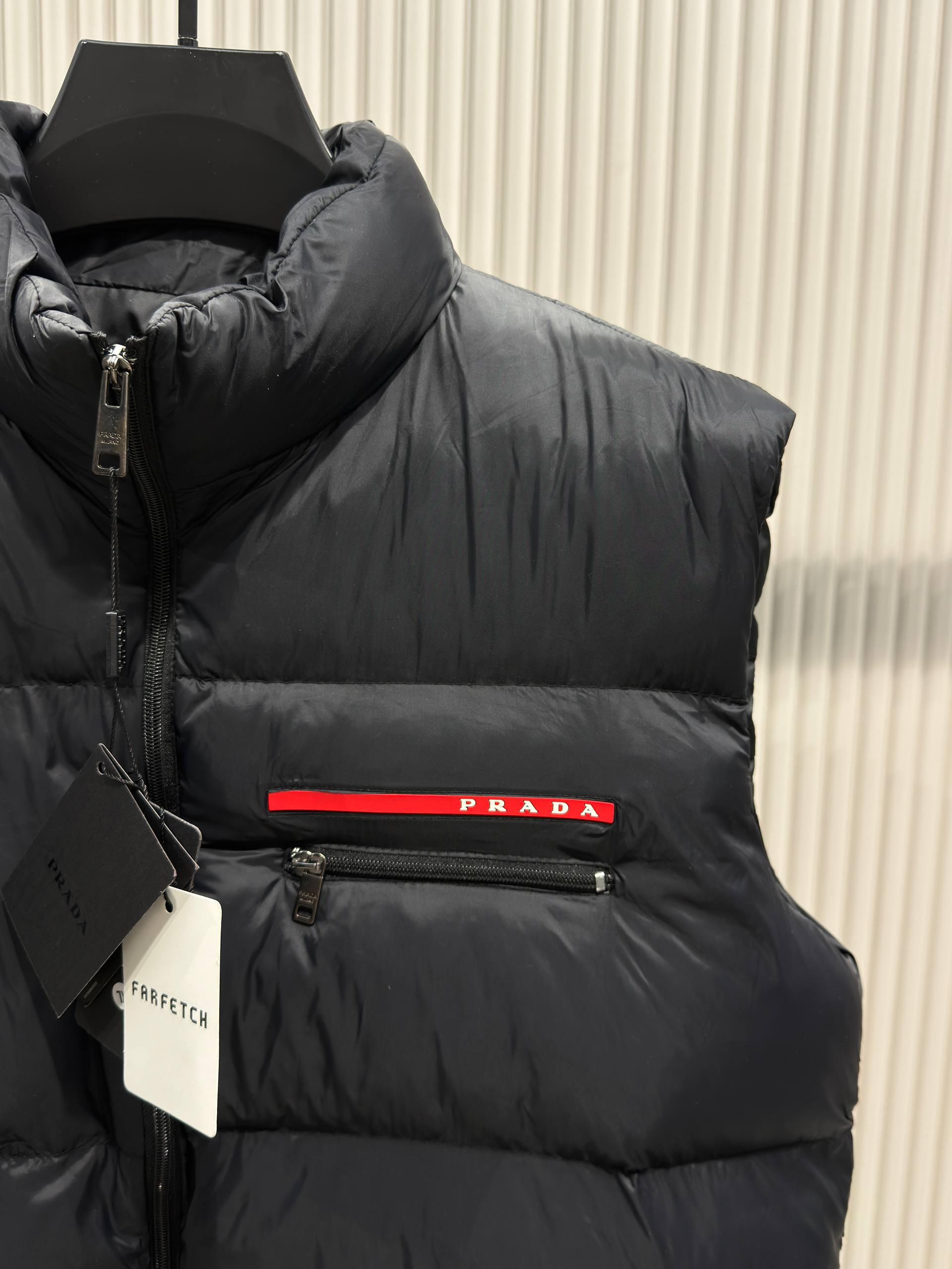 PR Luxury Logo Classic Vest