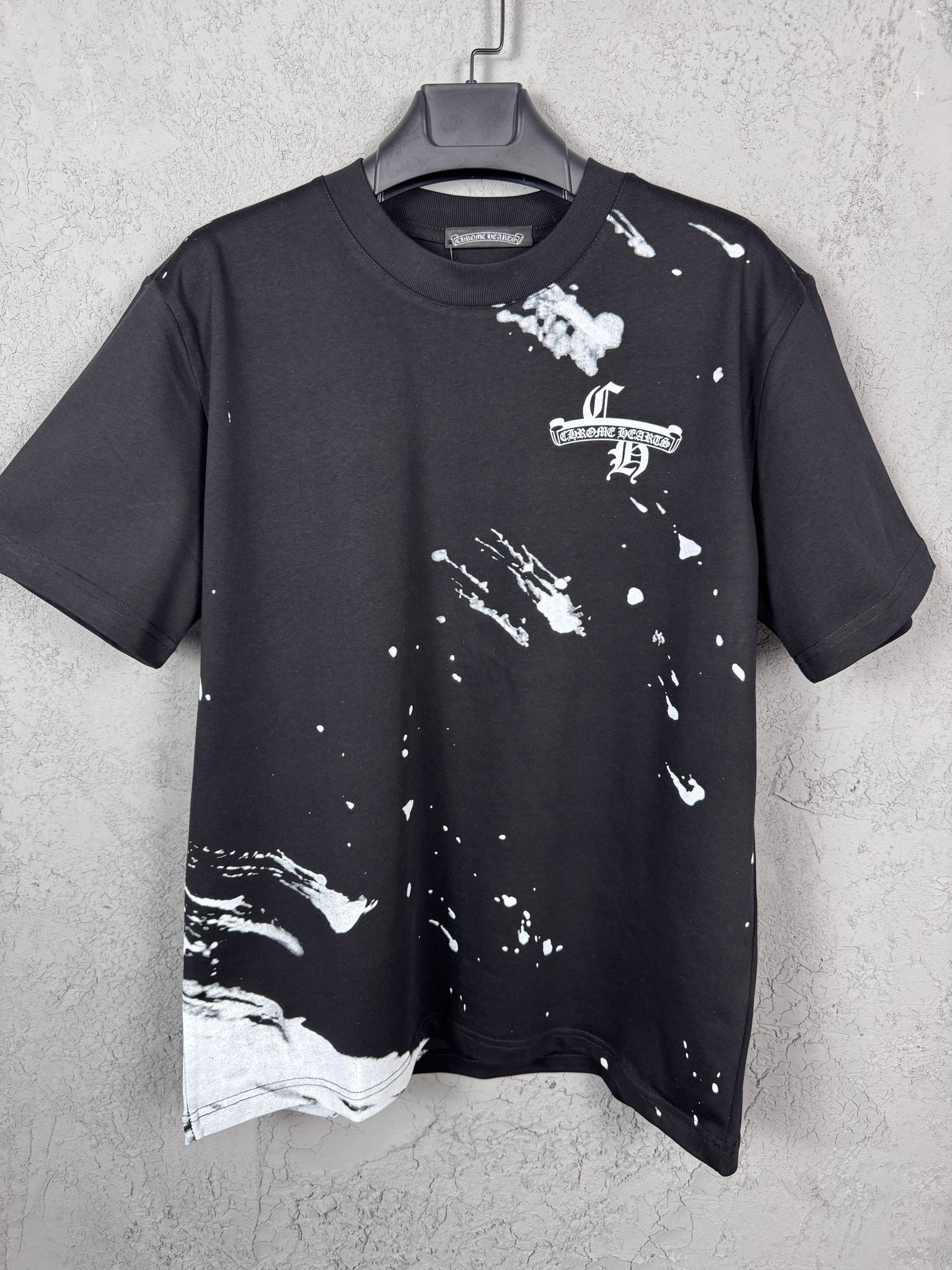 CH Luxury Logo Print Black & White T-shirt