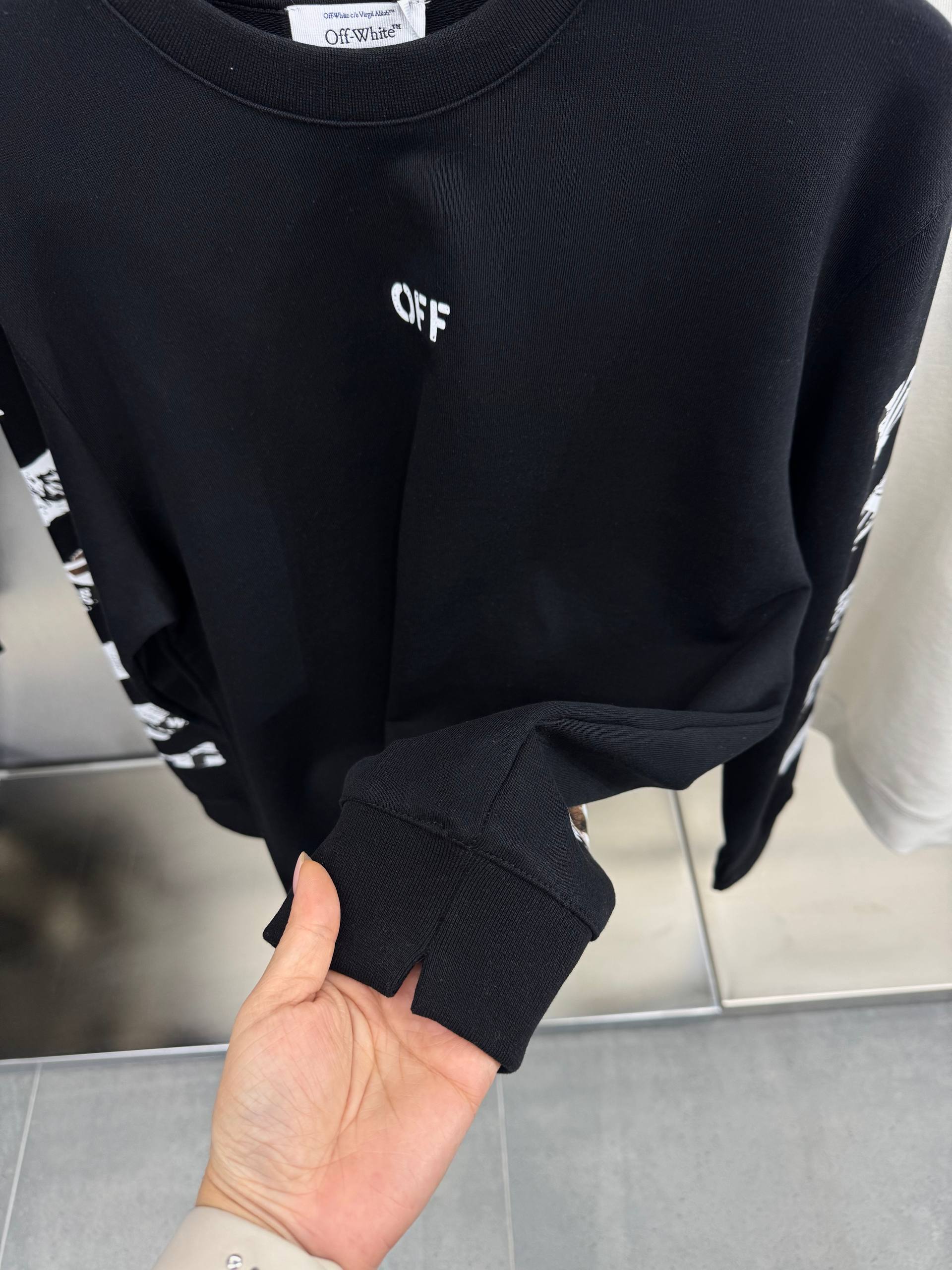 O-W Luxury Logo Print Sweatshirt