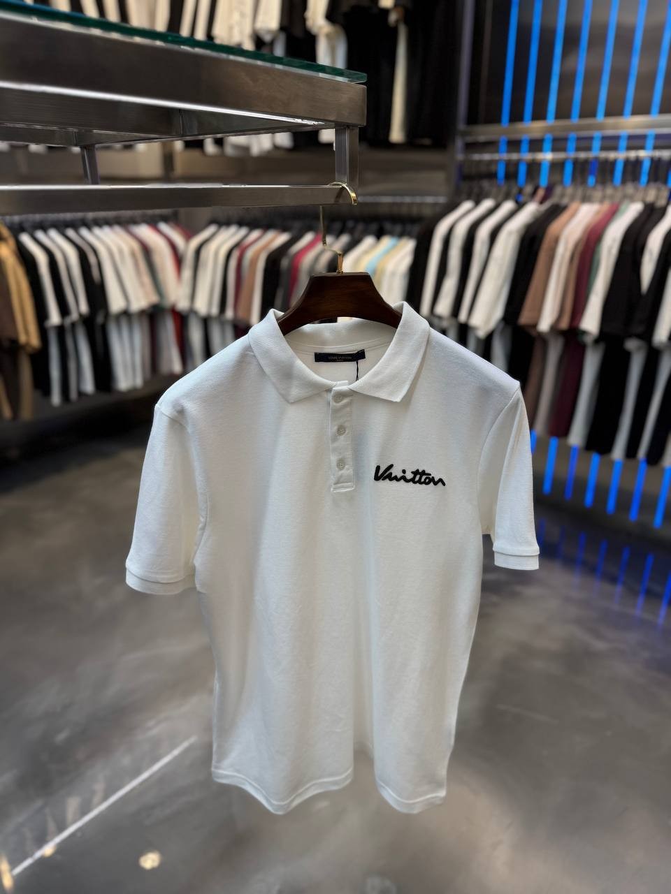 L Luxury Embroidery Detailed Polo T-shirt - White