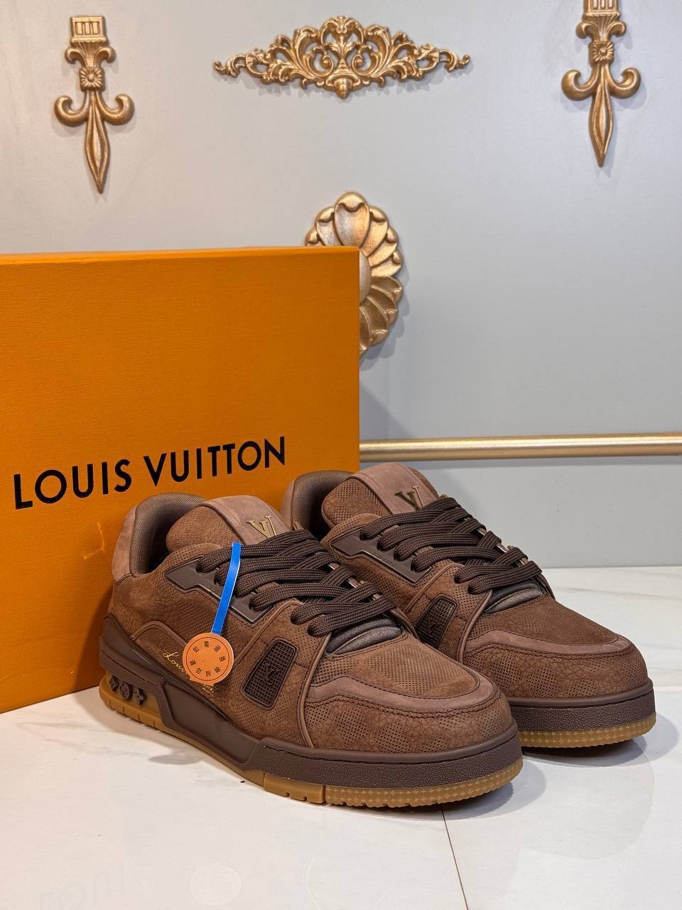 L Luxury Sneakers