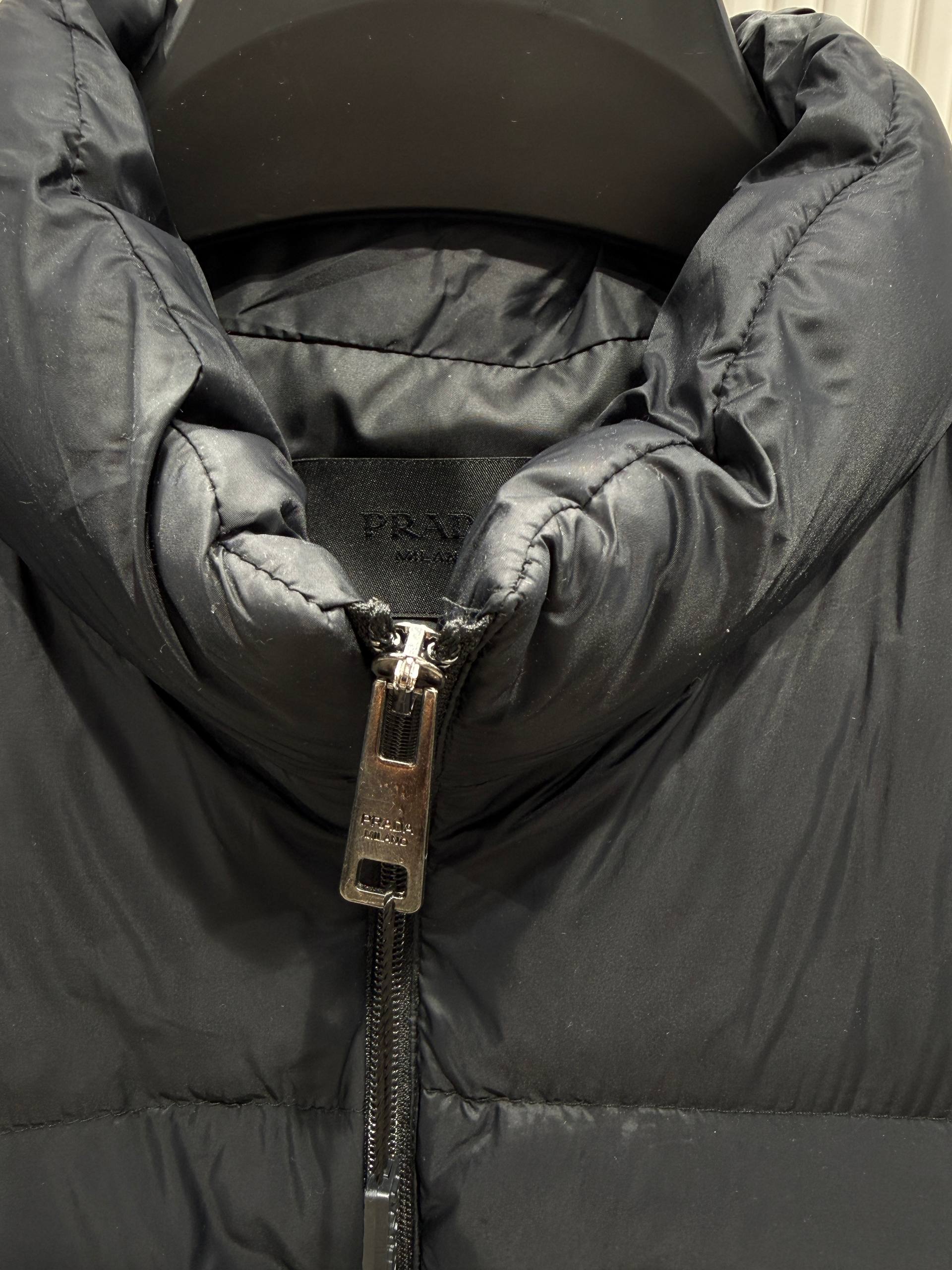 PR Luxury Logo Classic Vest