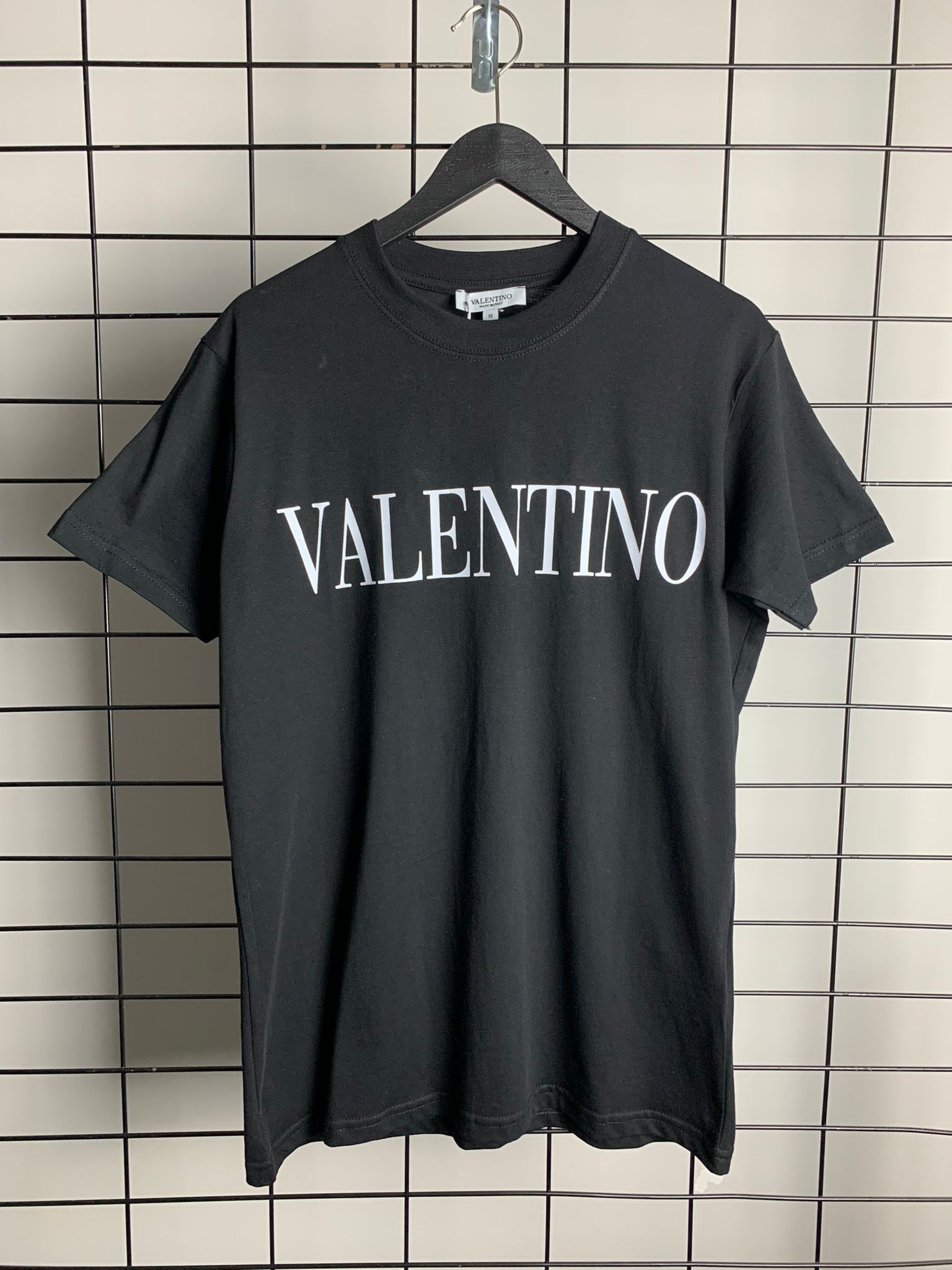 VL New Season Luxury T-shirt