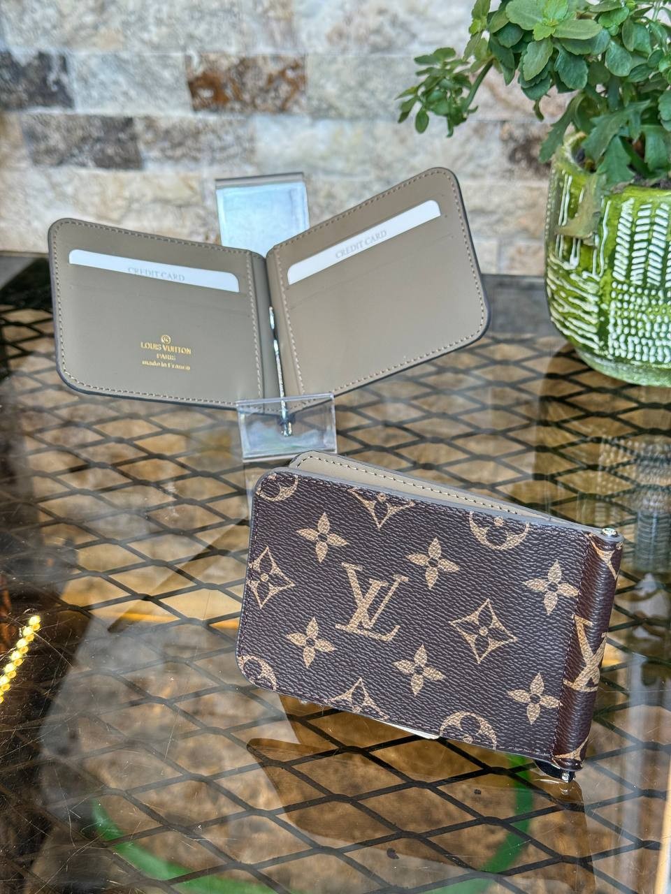 L Luxury Wallet