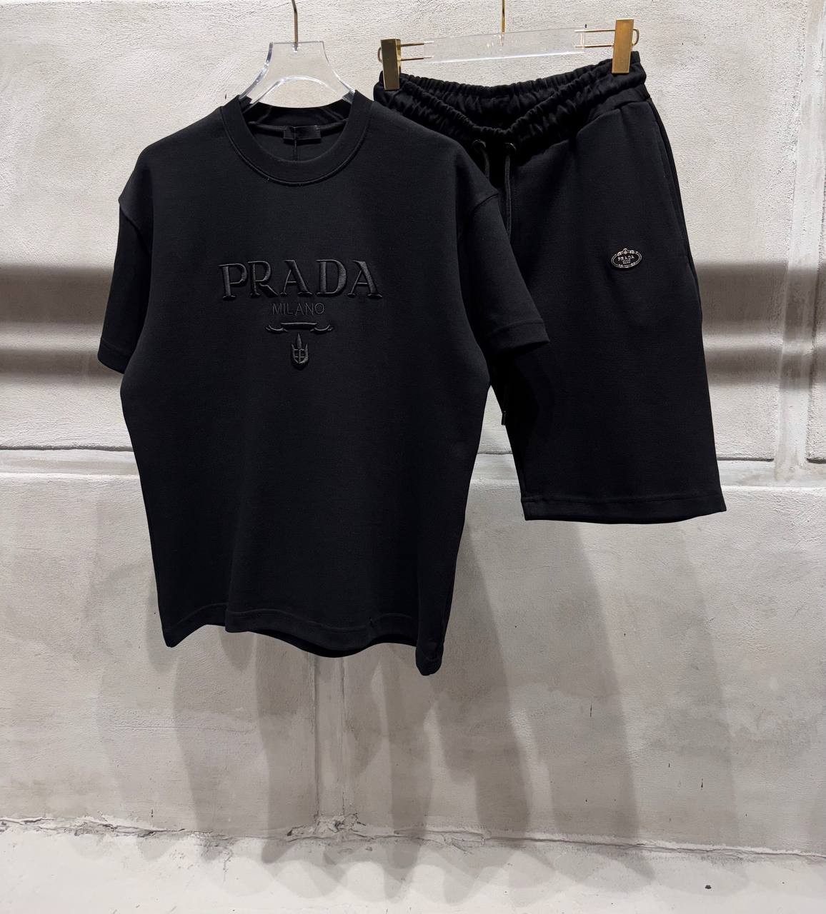PR New Season Luxury Embroidered Logo T-Shirt/Shorts Set