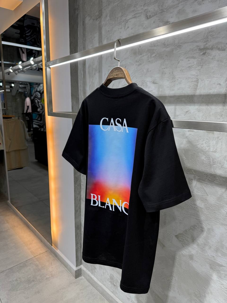 CB Luxury Color Print Black & White T-shirt - Black