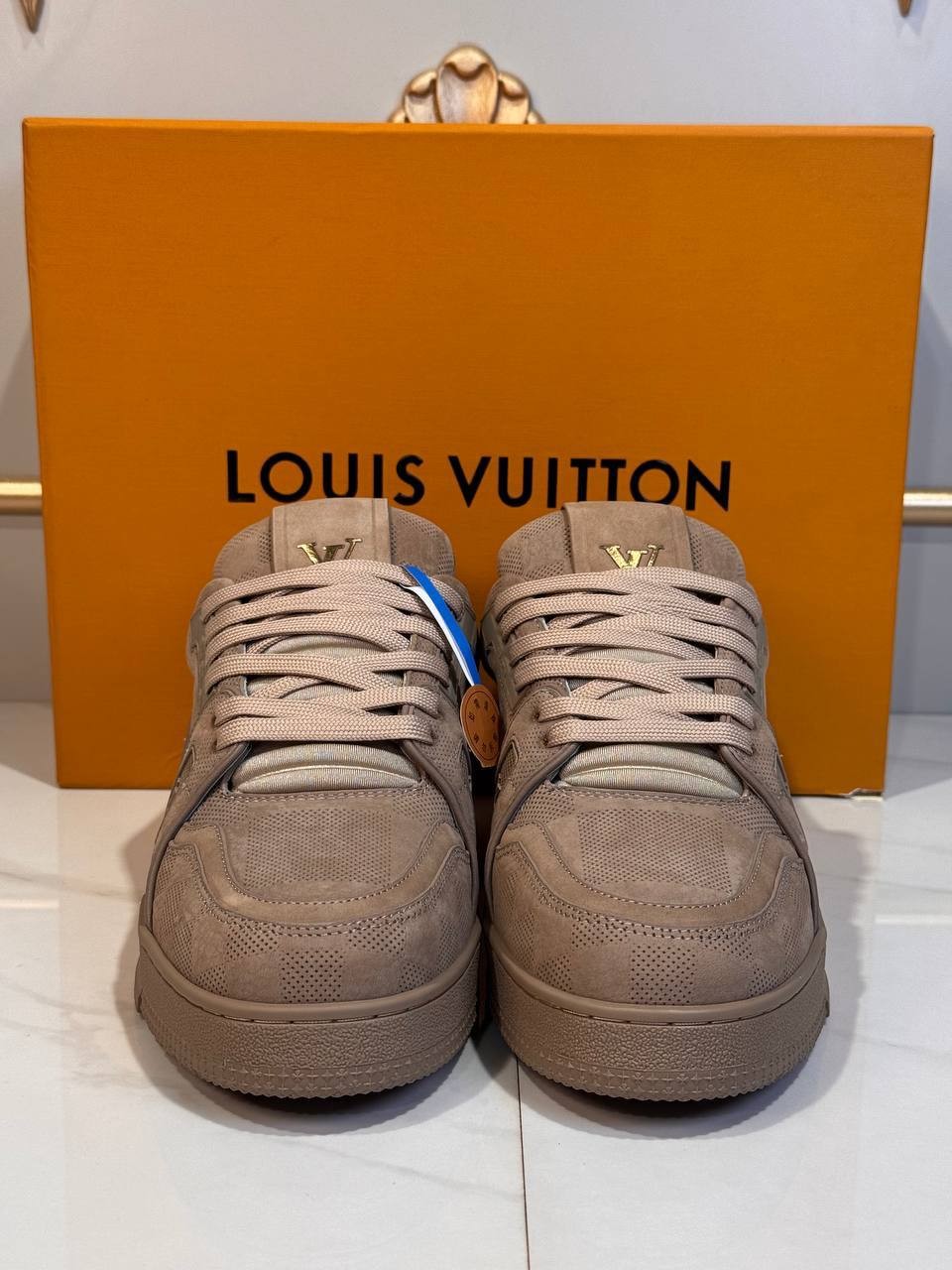 L Luxury Sneakers