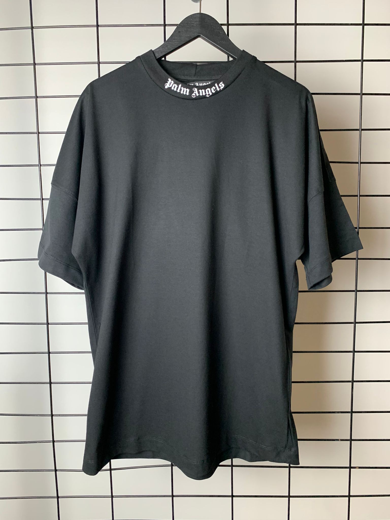 PA New Season Luxury Black/White T-shirt