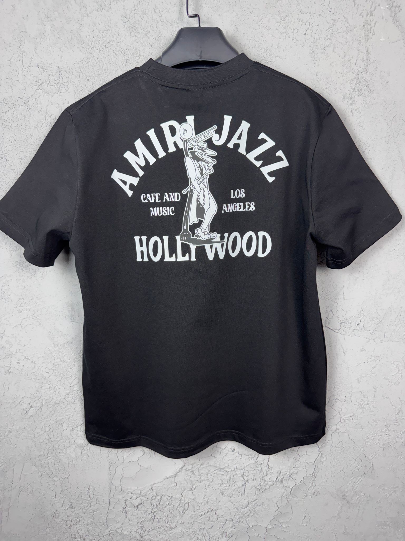 A Luxury ‘Hollywood’ Design Black & White T-shirt