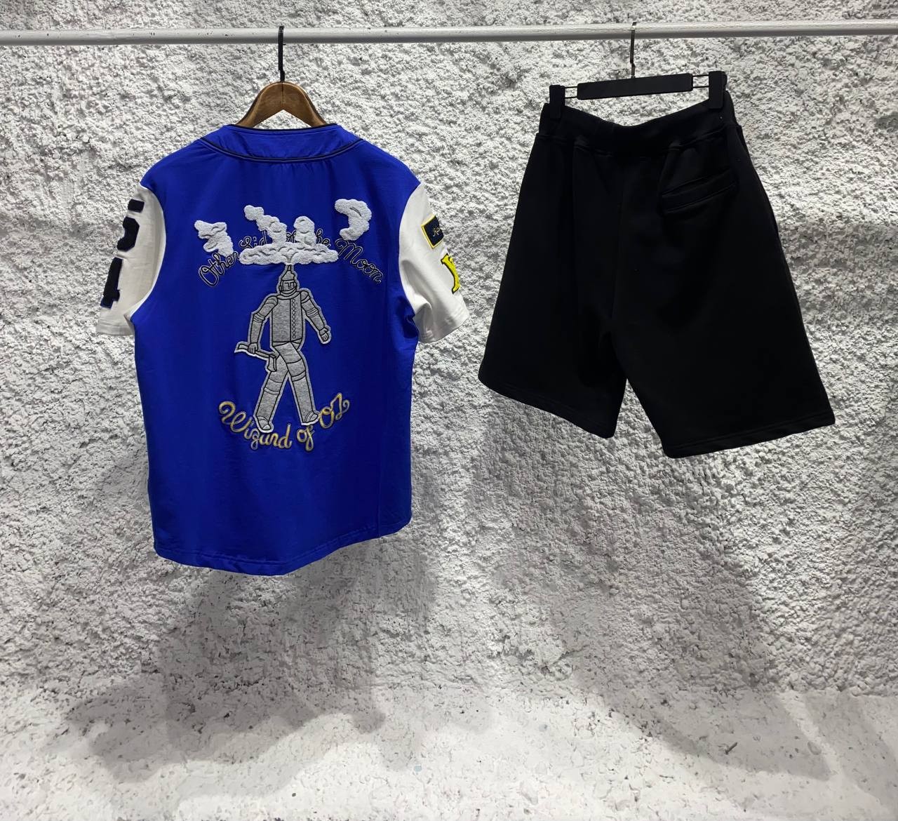 L New Season Luxury T-shirt/Shorts Set