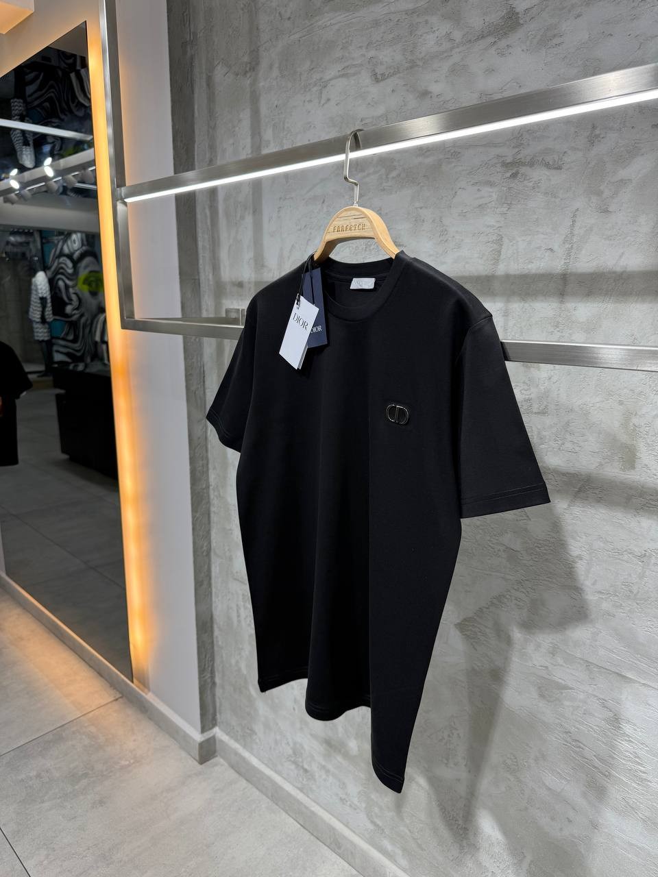 CD Luxury Logo Embroidered Black & Beige & White T-shirt - Black