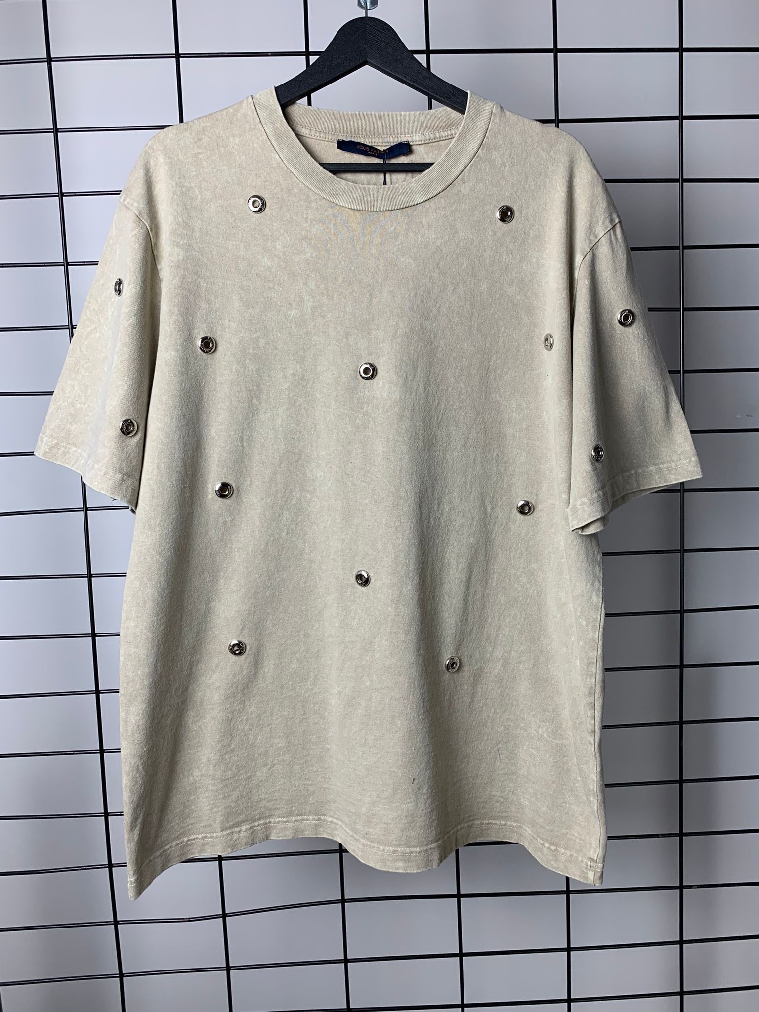 L New Season Luxury T-shirt