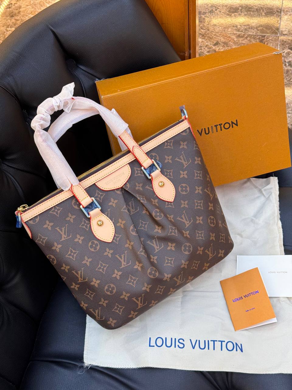 L Premium Classic Logo Bag