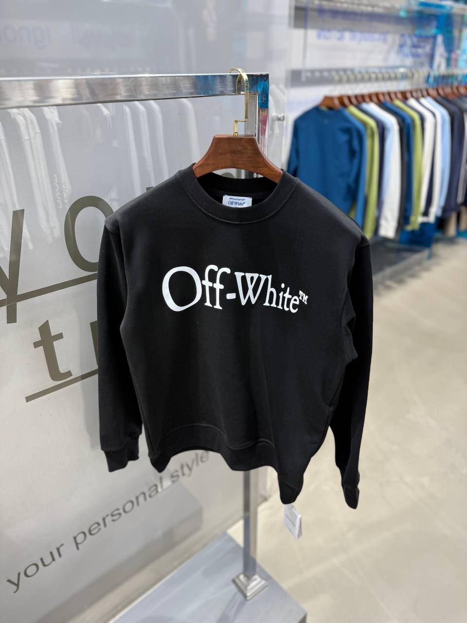 O-W Luxury Logo Print Sweatshirt - Black