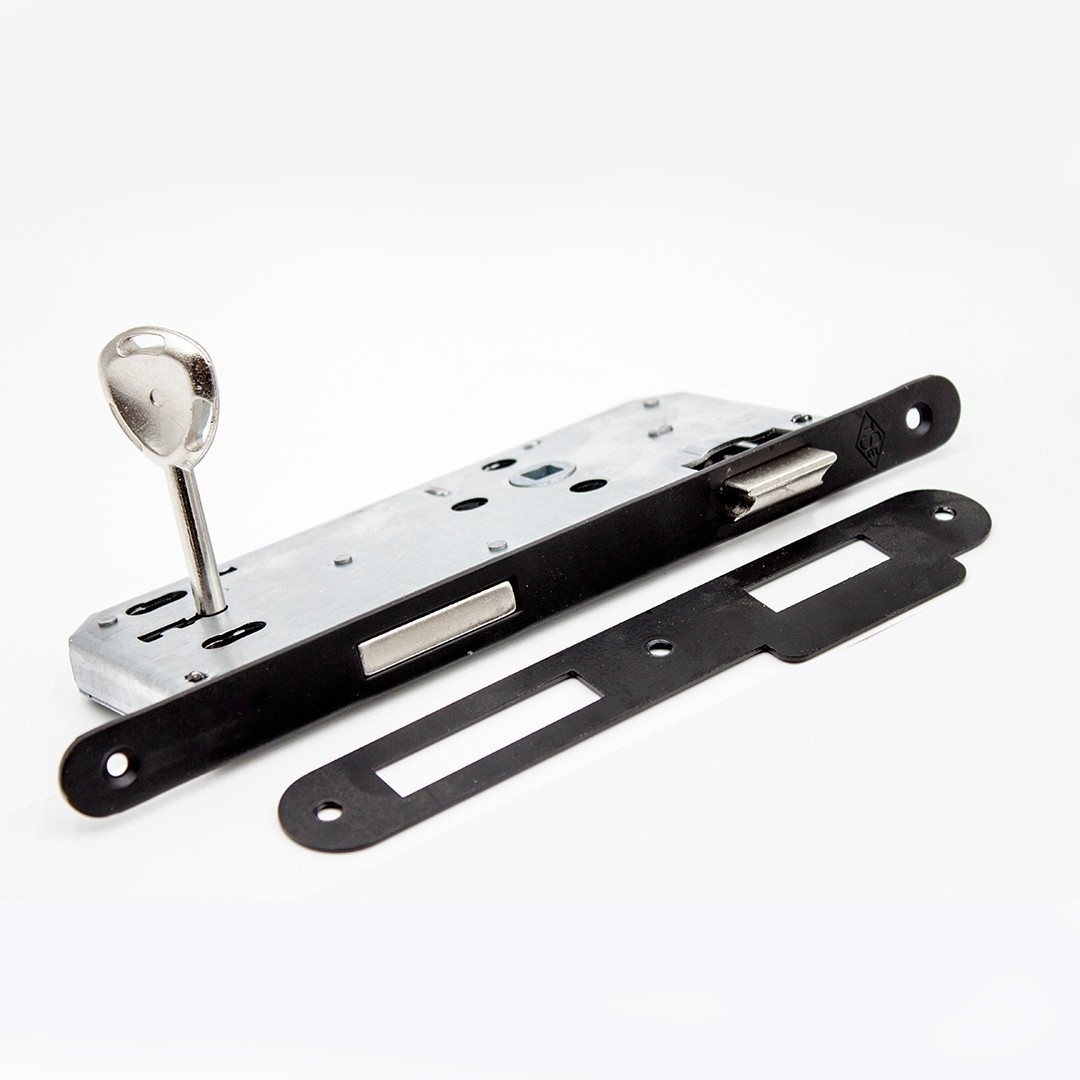 Stilo Siyah Kare Rozetli Oda Kapı Kolu ve 40X23mm Siyah Oda Gömme Kilit Set