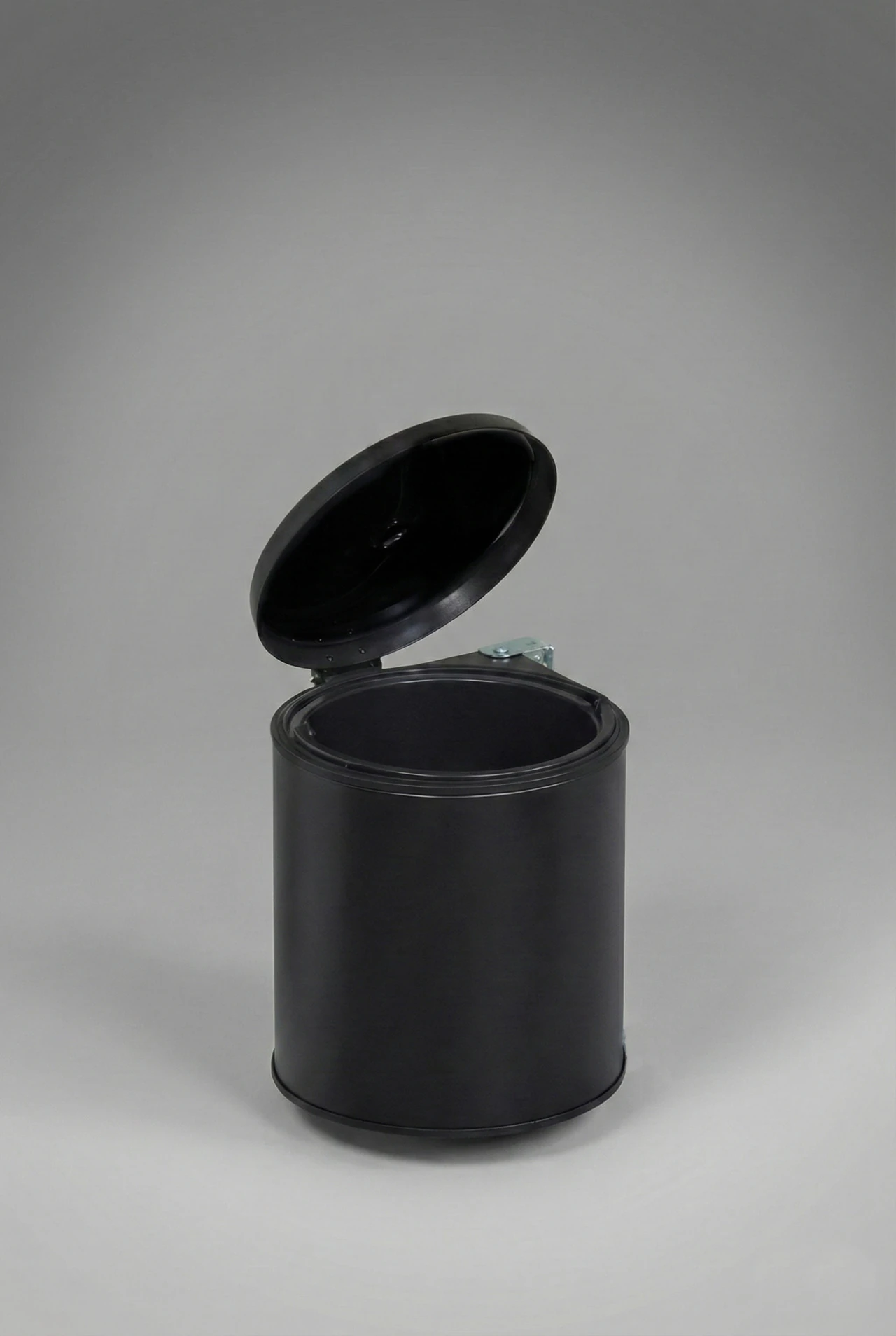 Cassone DOLAP İÇİ MAT SİYAH METAL LUKS ÇÖP KOVASI 11 LT , OTOMATİK AÇILIR KAPAKLI