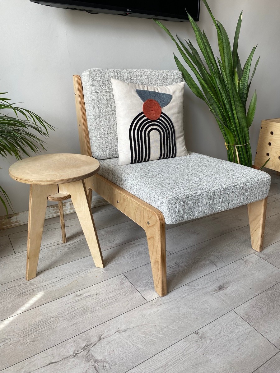 Helle Yuvarlak Tekli Plywood Sehpa – Doğal Ahşap, Modern Tasarım Yan Sehpa