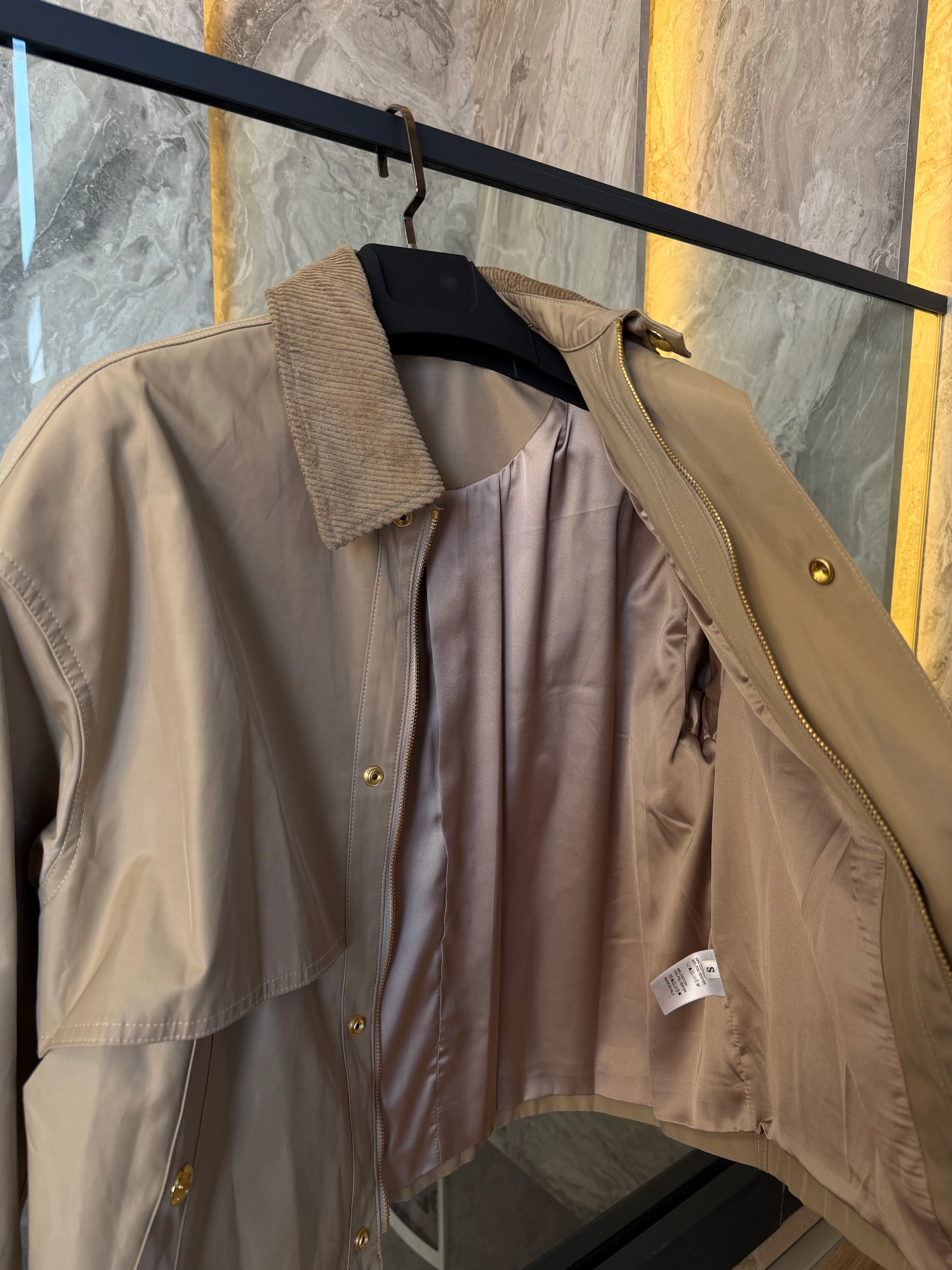 Celin / Gold Button Cropped Jacket