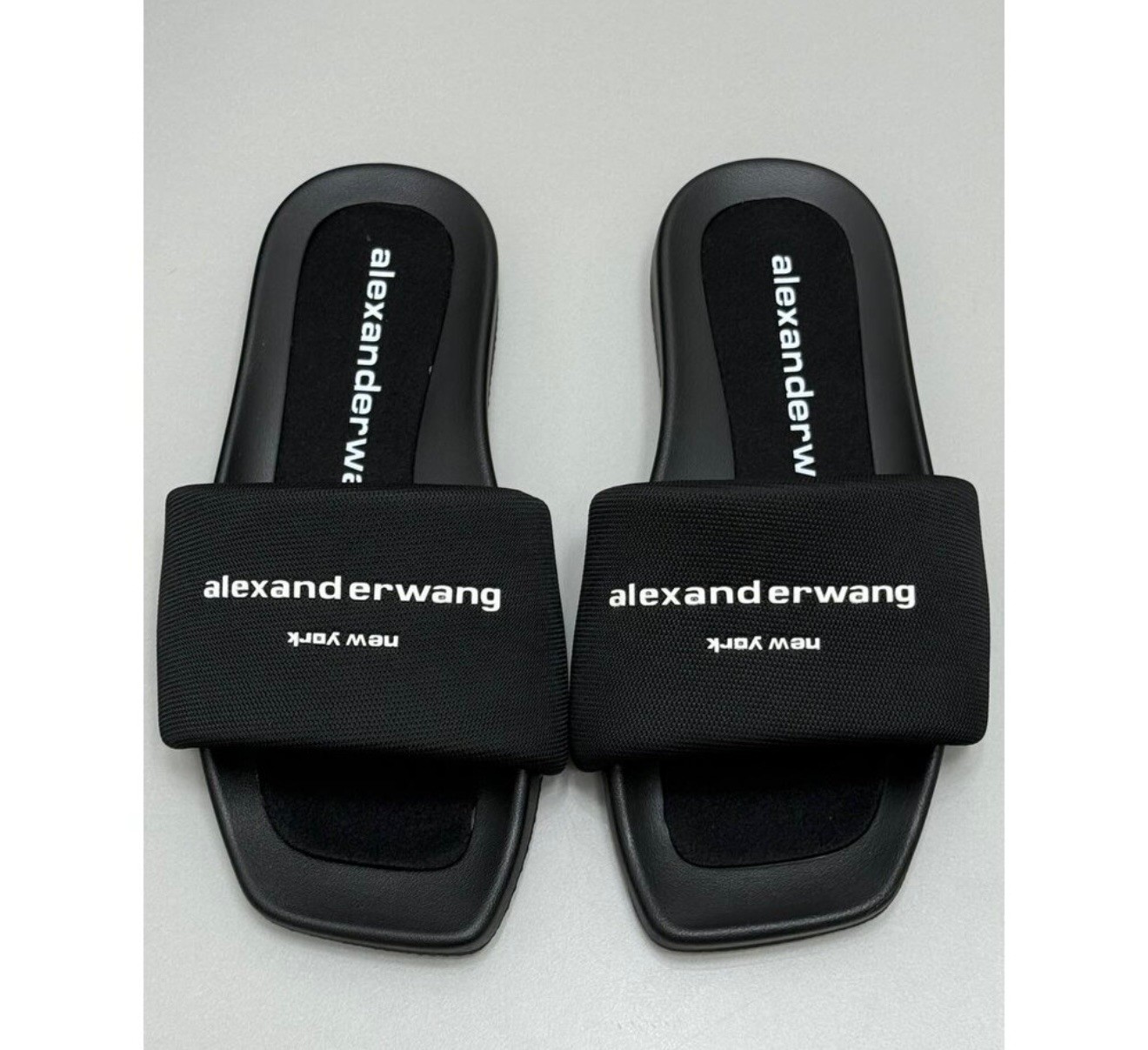 Alexander Wang “Logo Slide” – Siyah