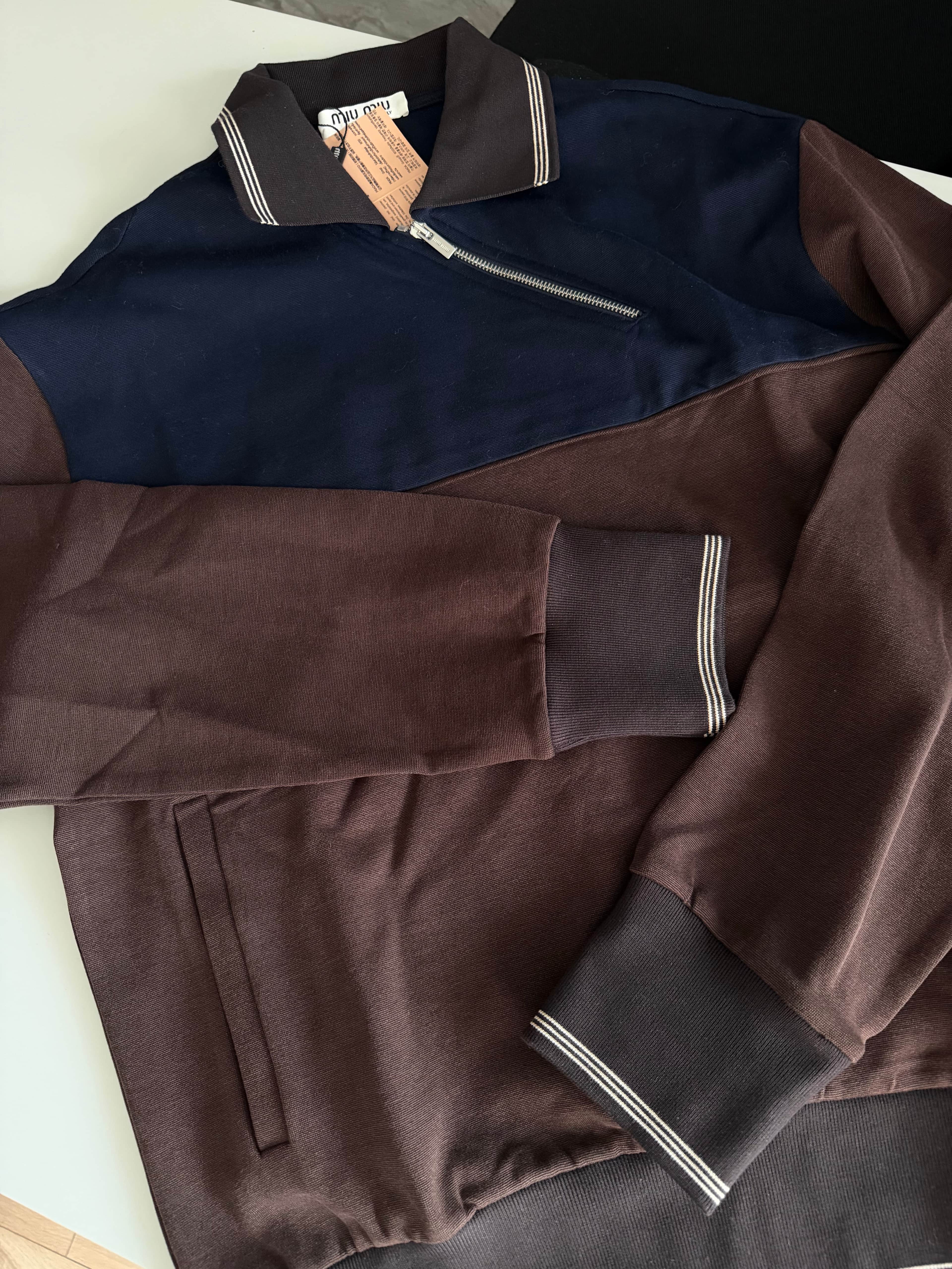Miu / Dual-Tone Zip Sweatshirt