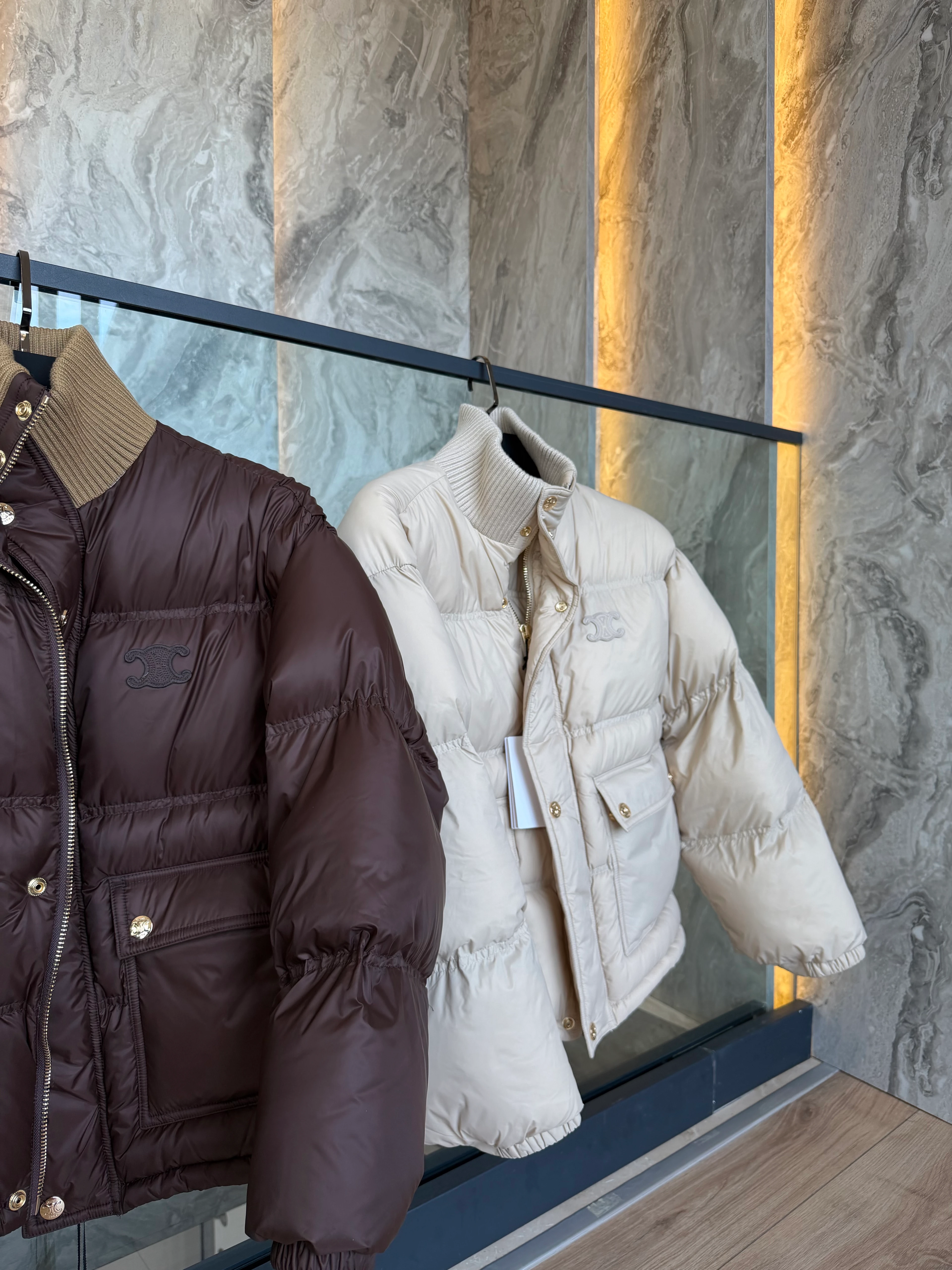 Celne  Icon Puff Mont