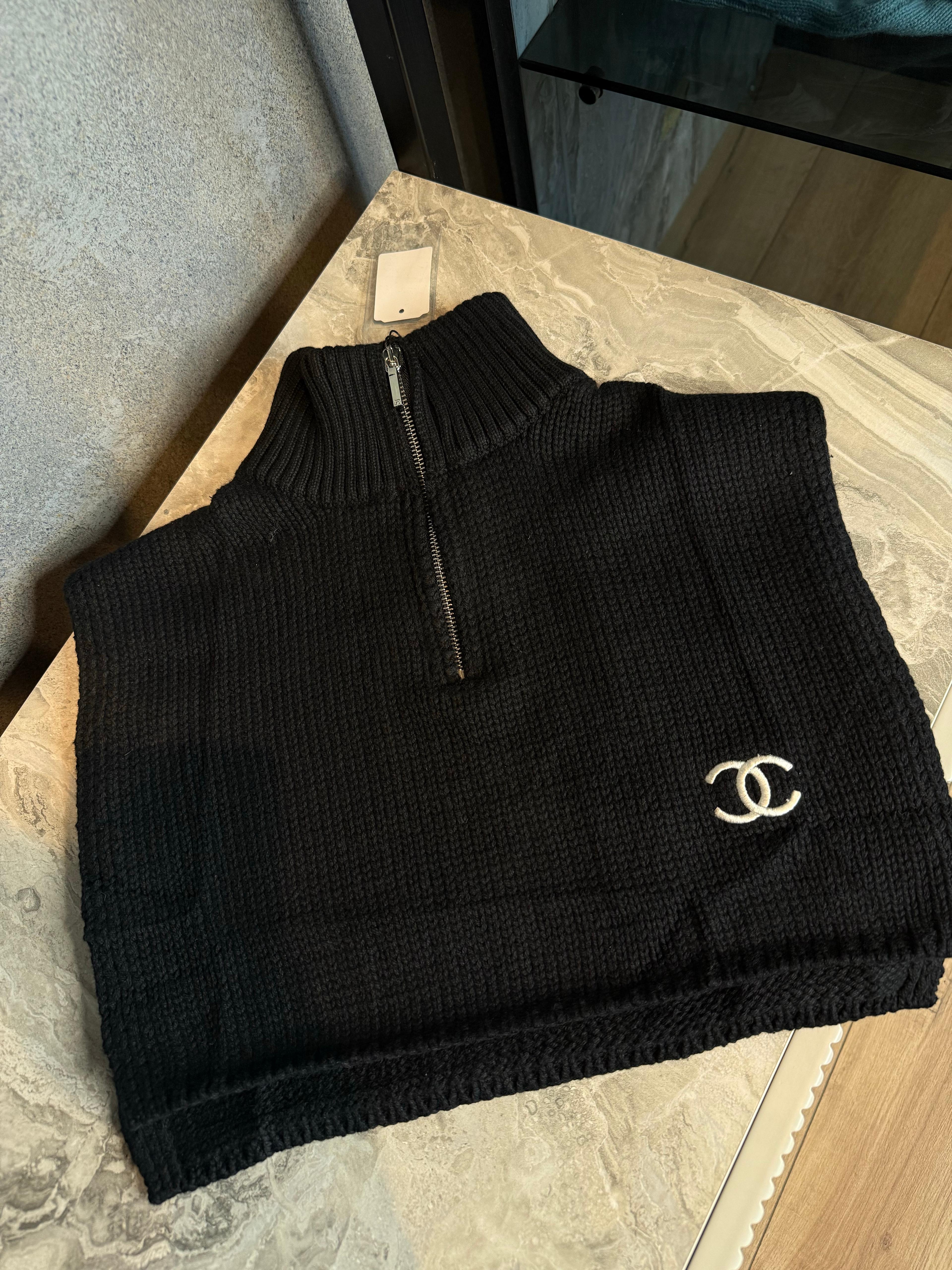 Chan /  Knit Zip Neck Warmer –