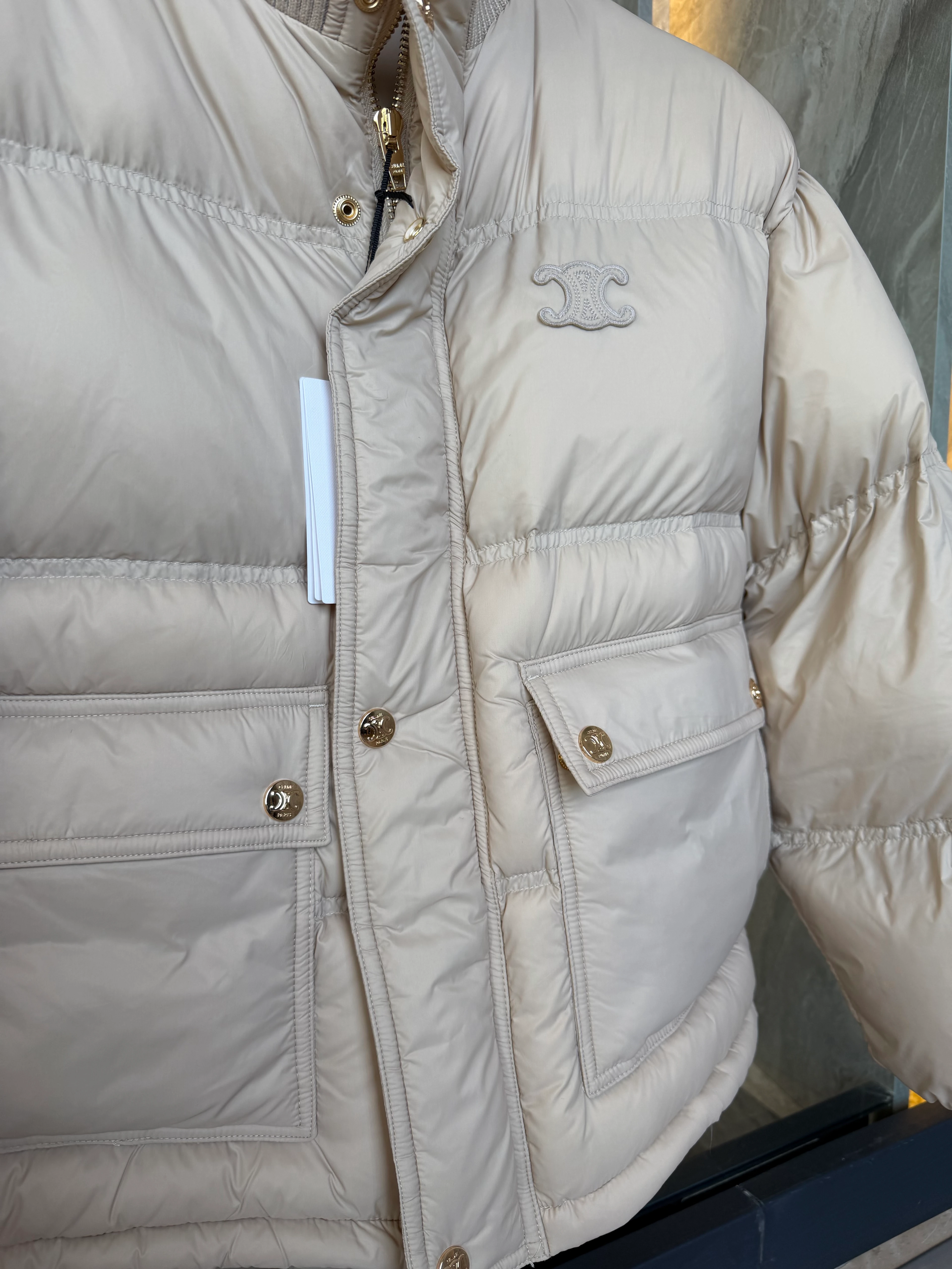 Celne  Icon Puff Mont