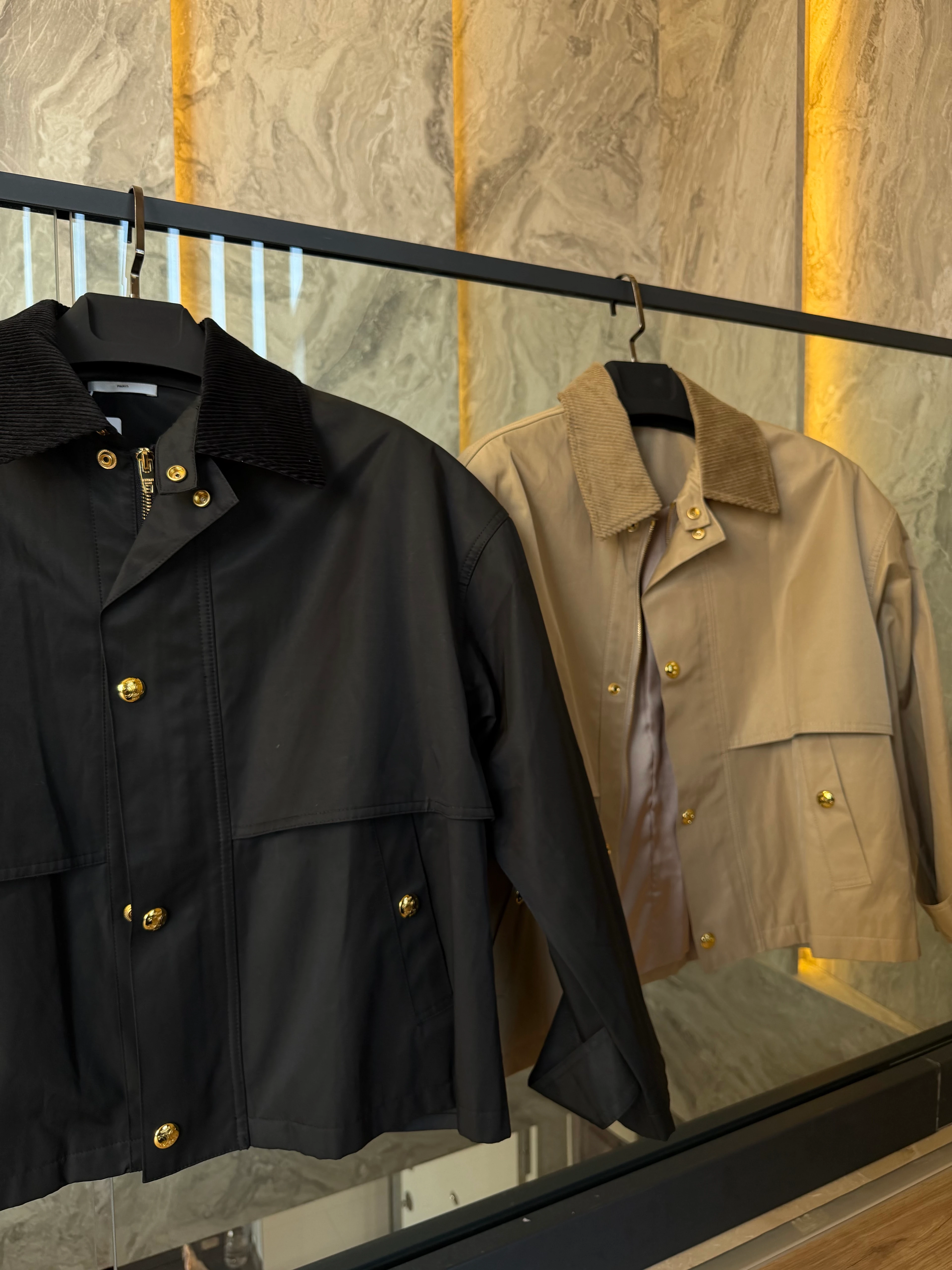 Celin / Gold Button Cropped Jacket