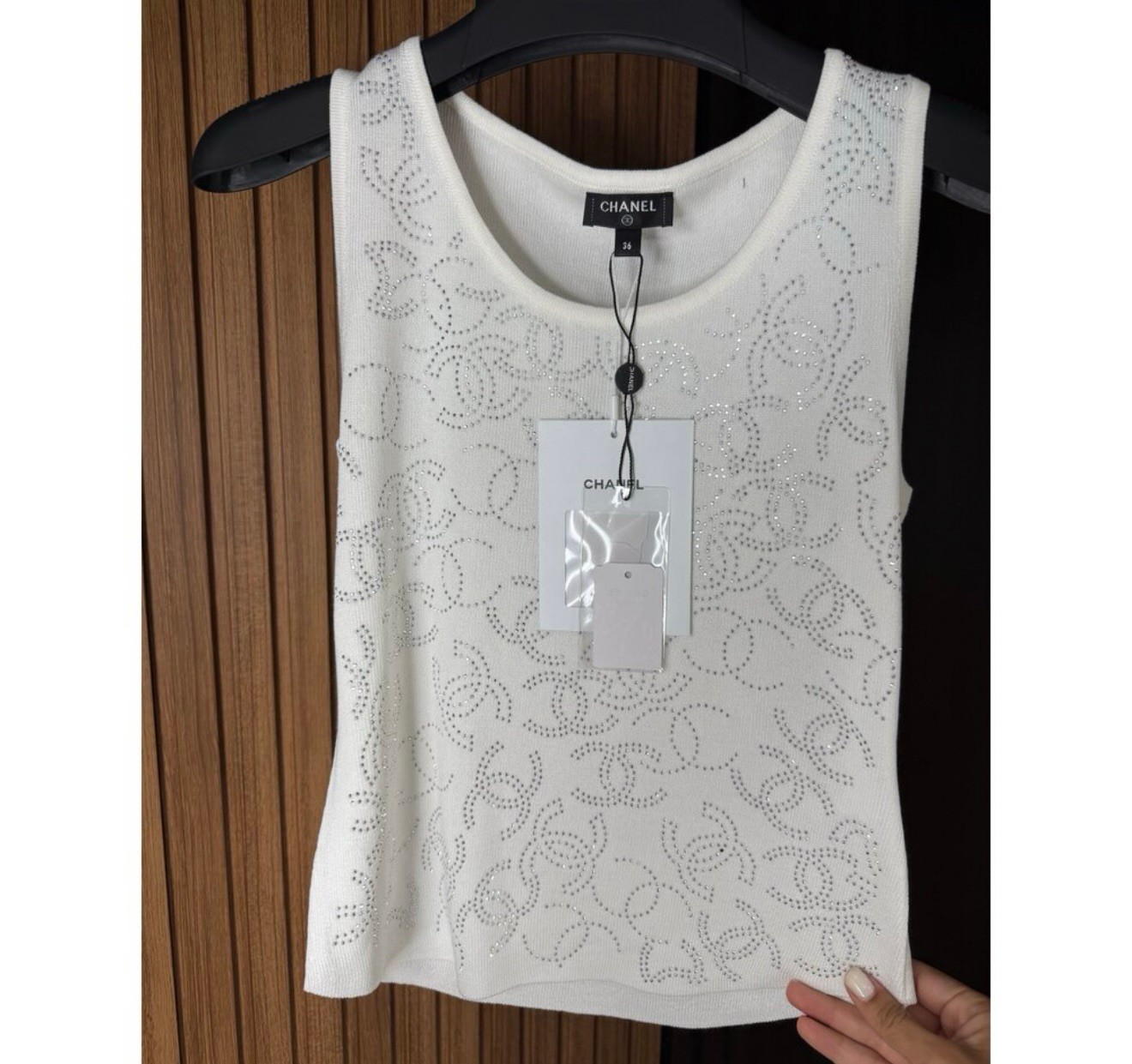 Crystal Coco – Chanel Taş Detaylı Bluz