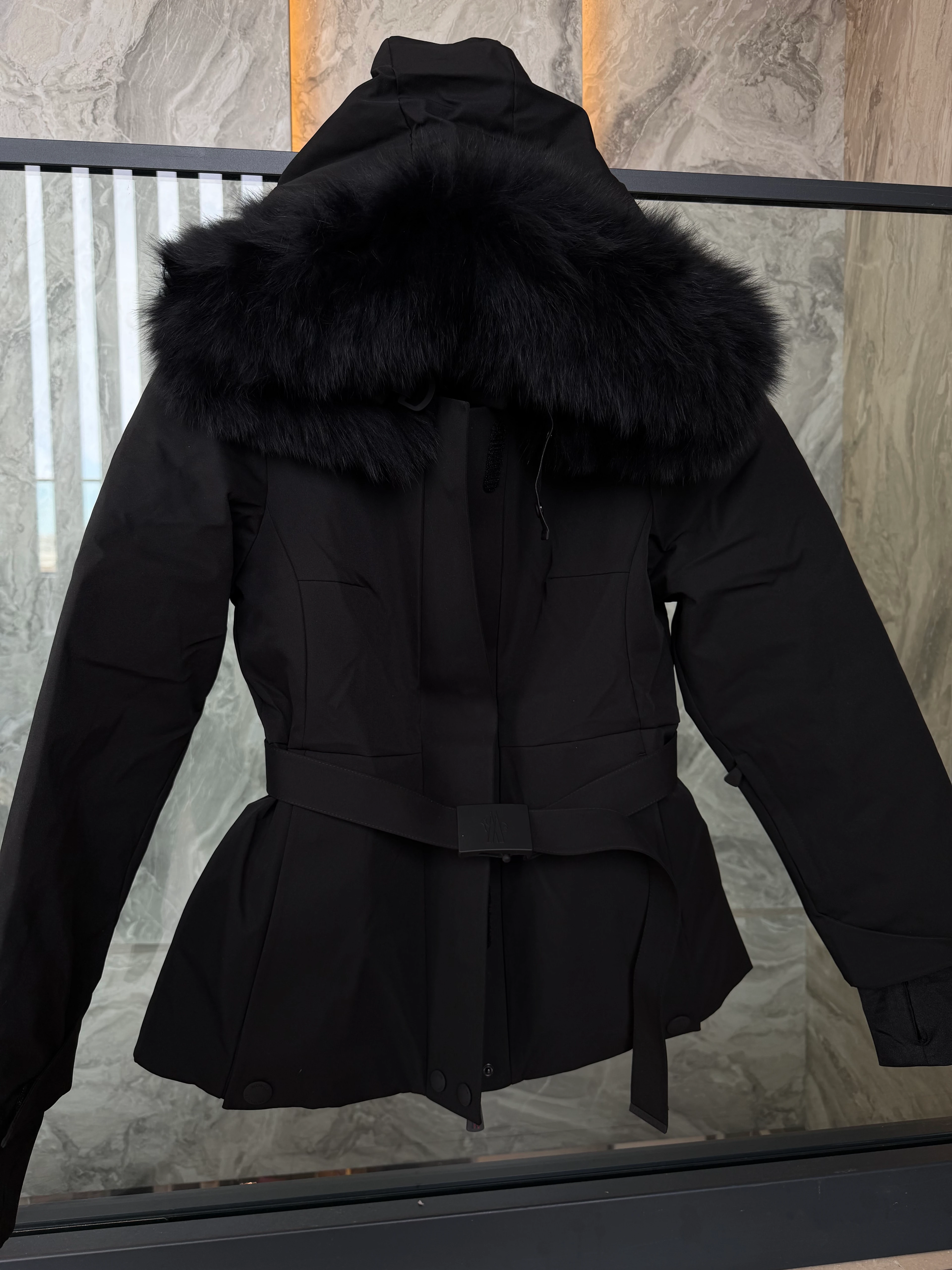 Monc / Arctic Noir Belted Down Jacket