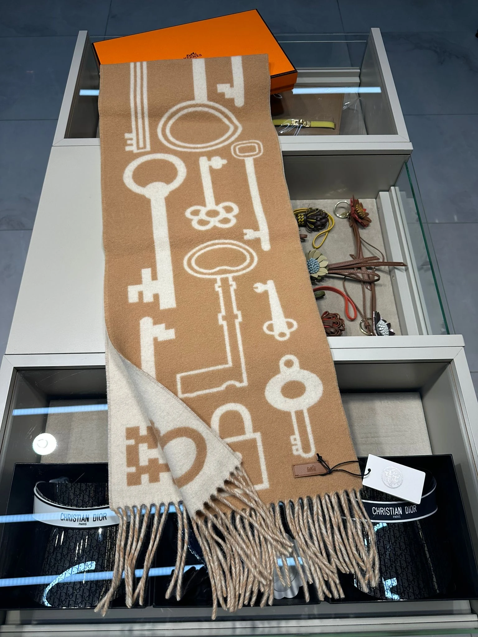 Clés & Serrures – Iconic Hermès Scarf