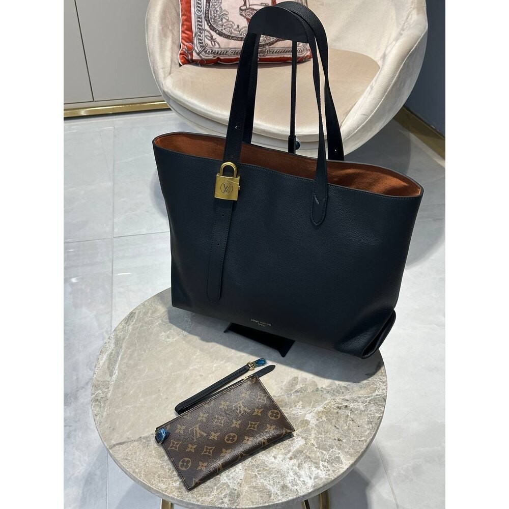 Lv Low key cabas
