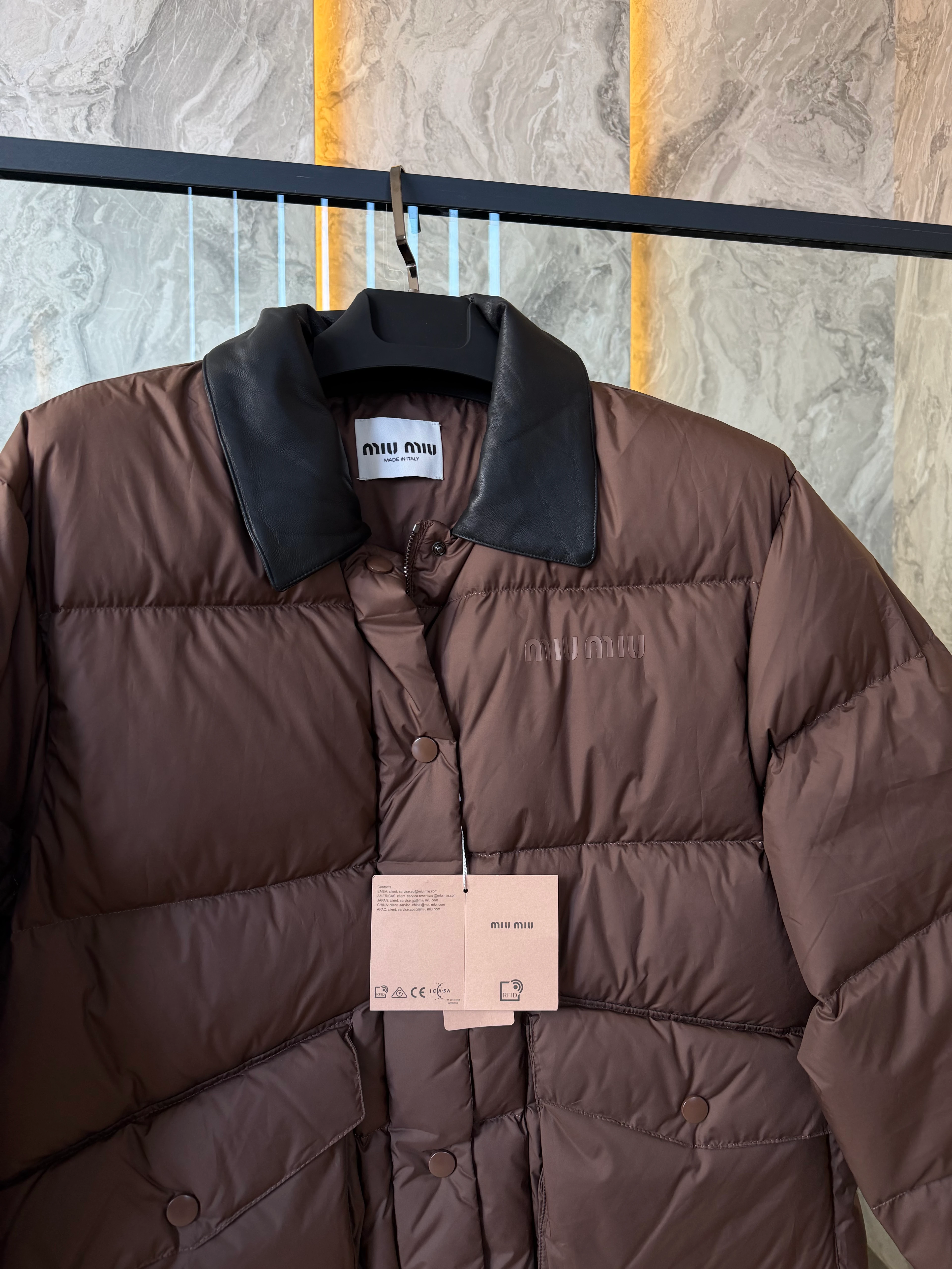 Miu / Noir Puffer