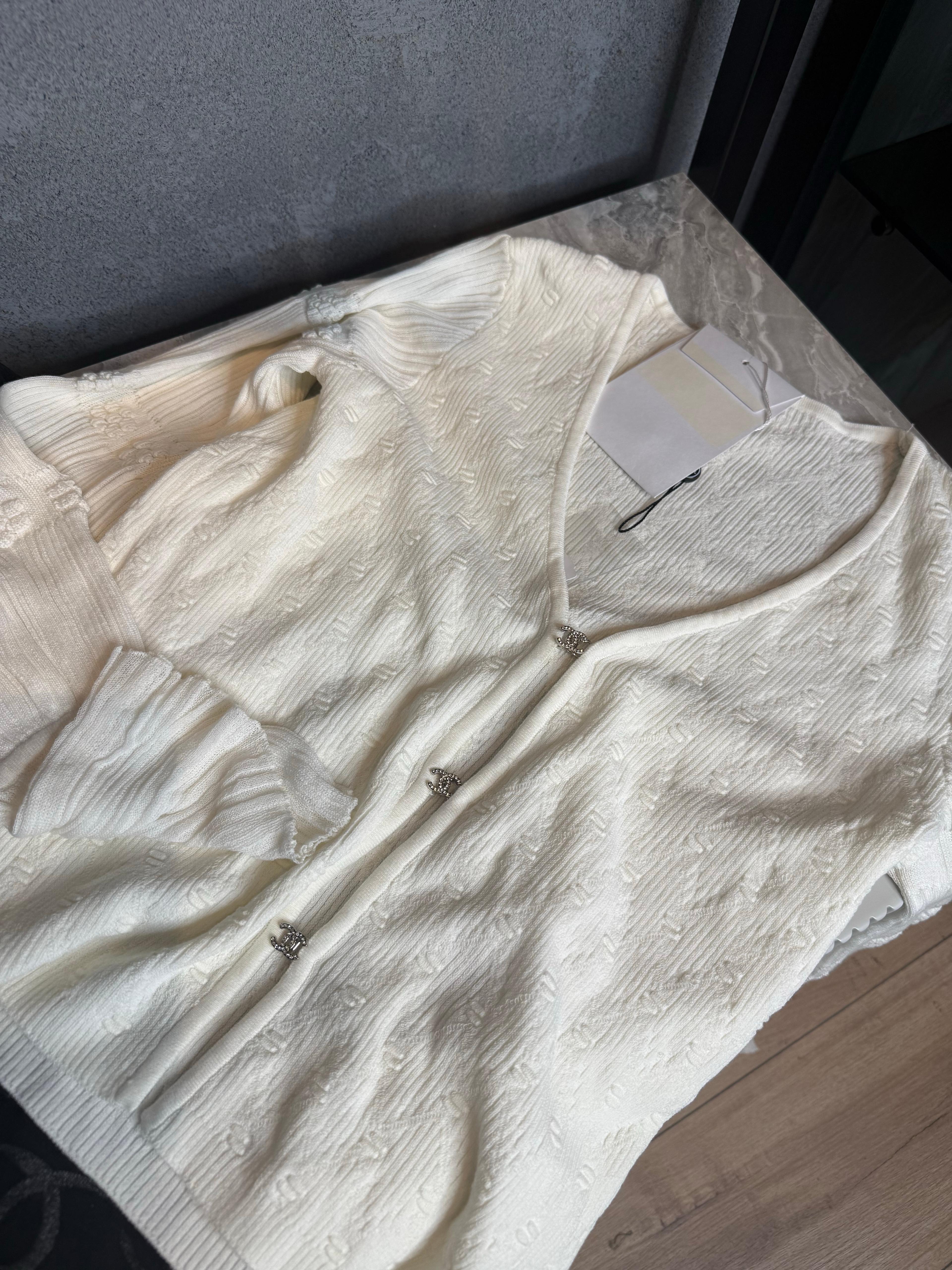 Chan / Iconic Knit Cardigan