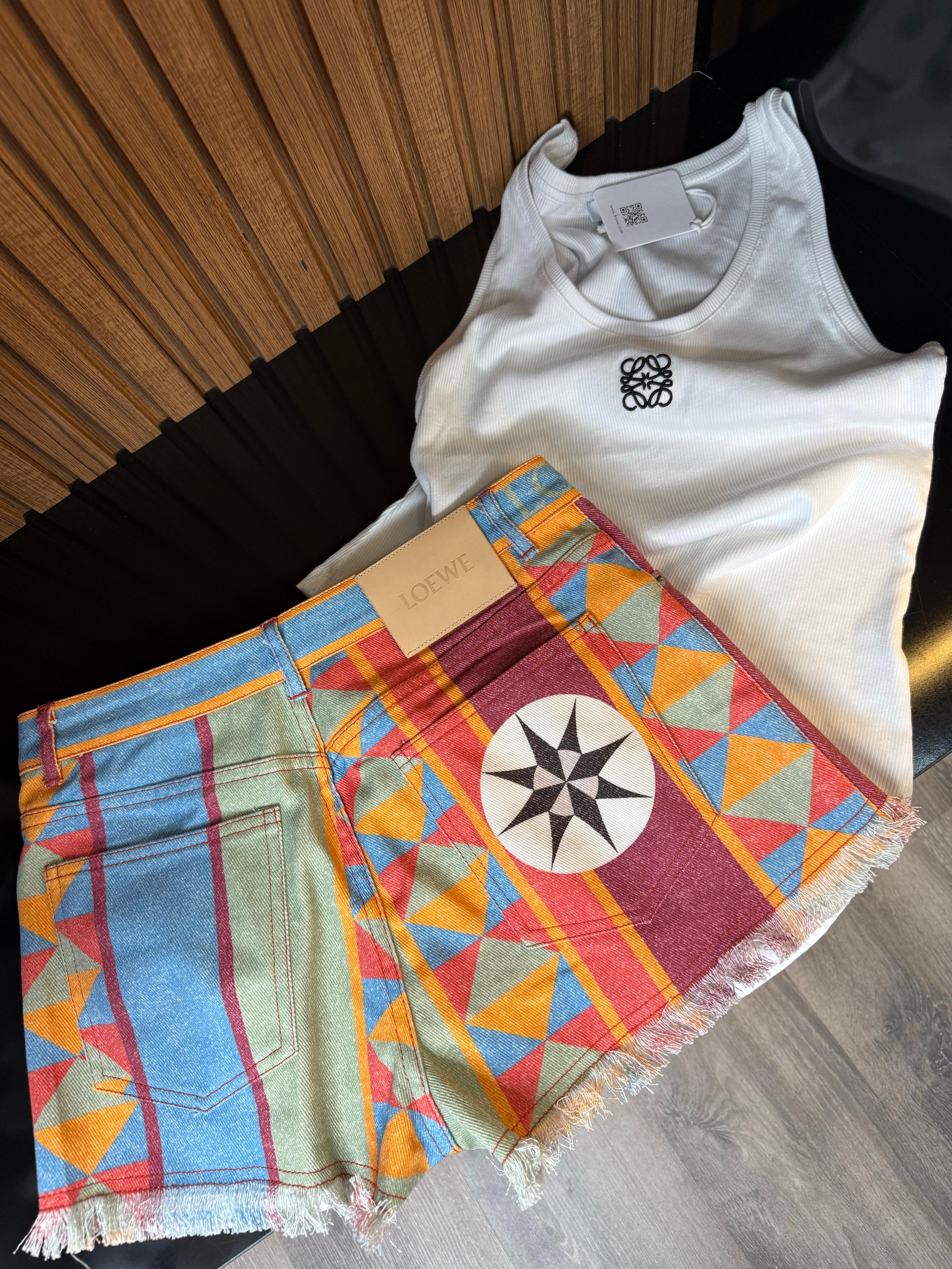 Loewe “Nomad Vibes” Şort 