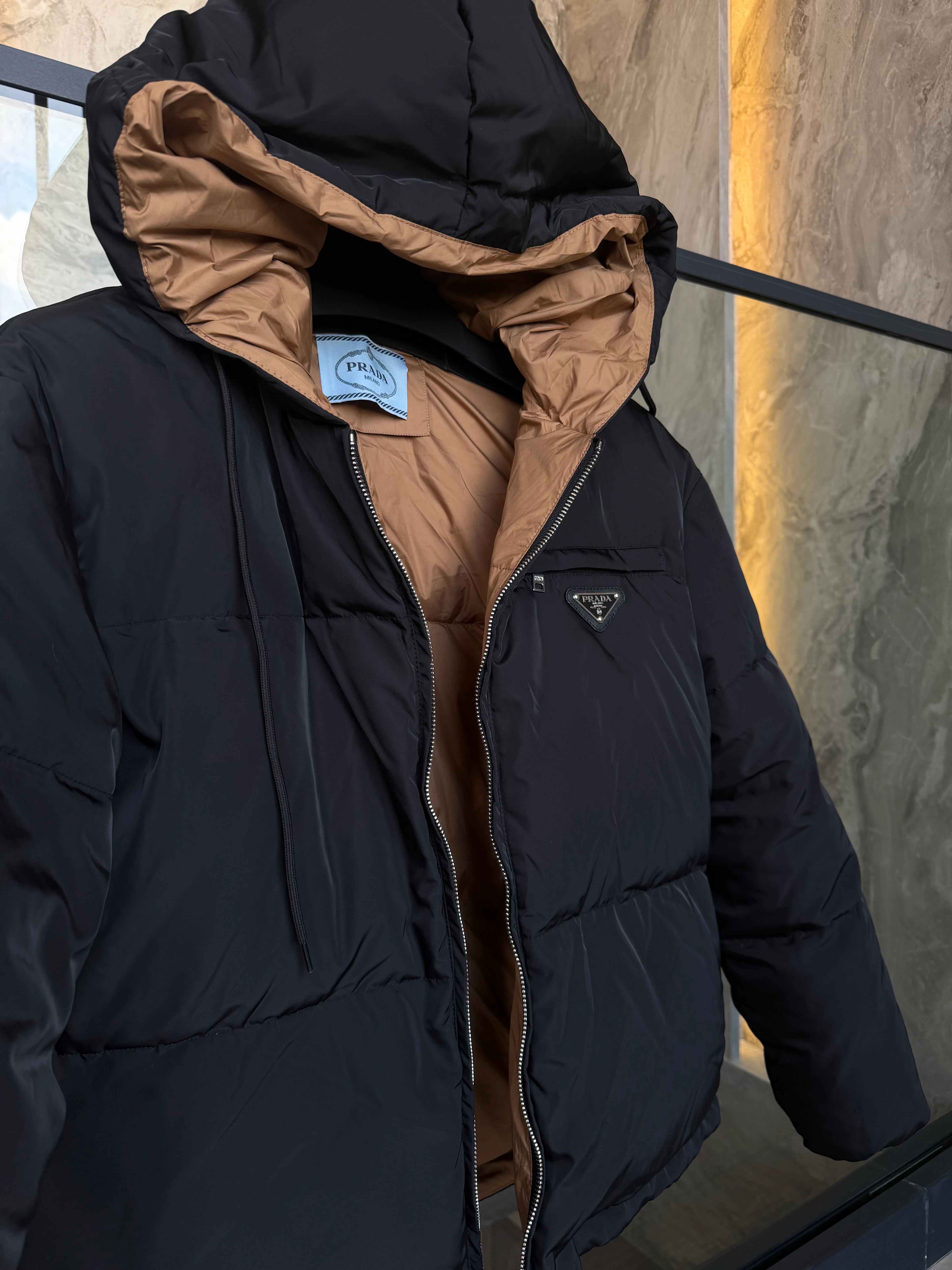 Prad / Reversible Hooded Puffer