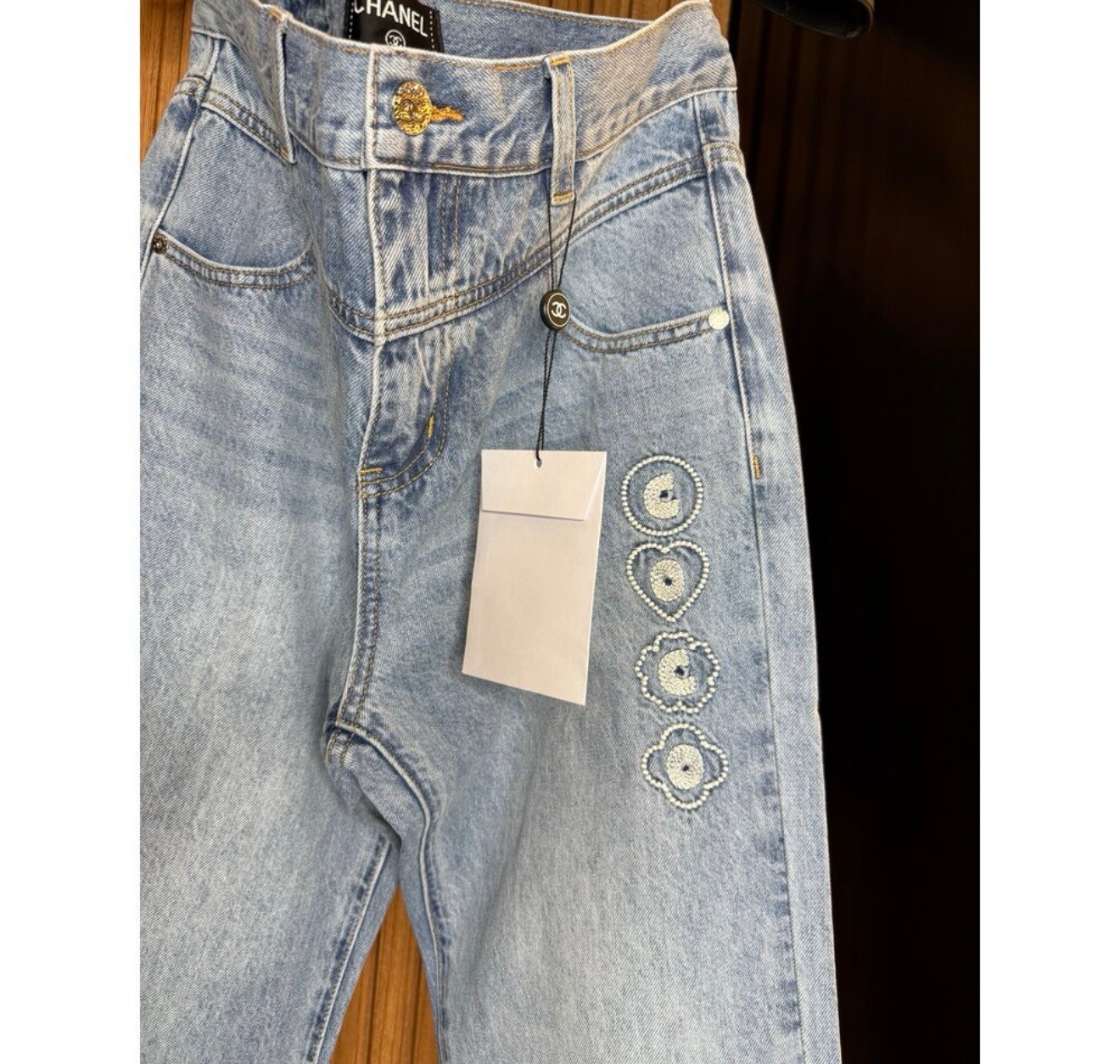 Chan “Camélia Denim” Jean 