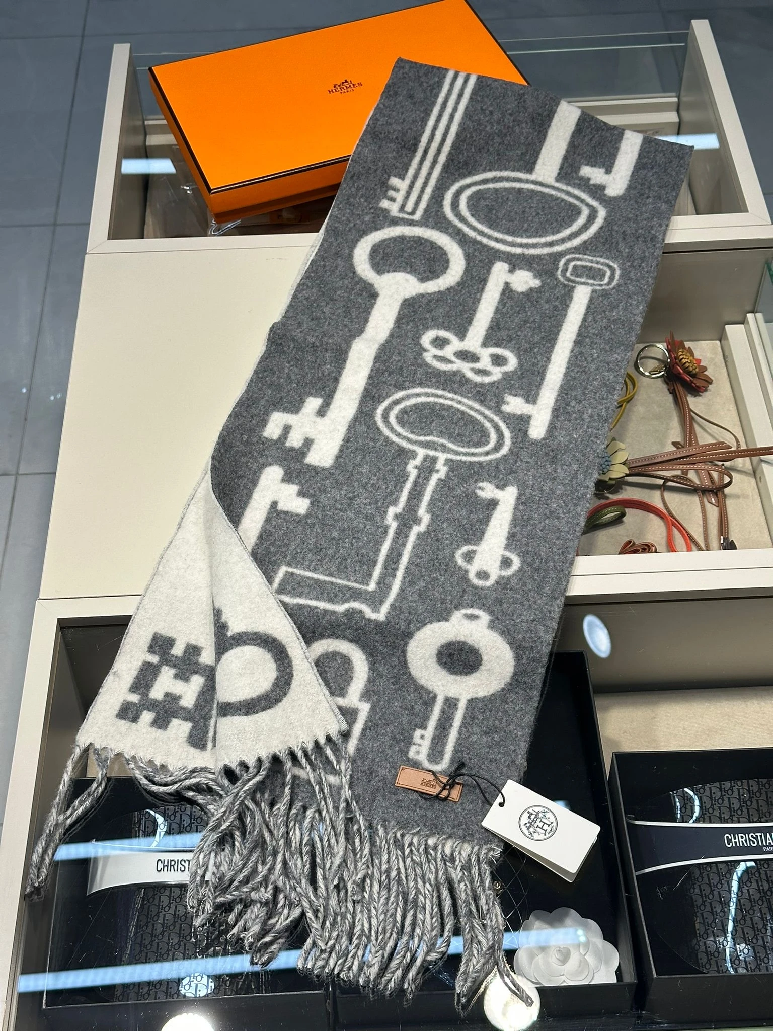 Clés & Serrures – Iconic Hermès Scarf