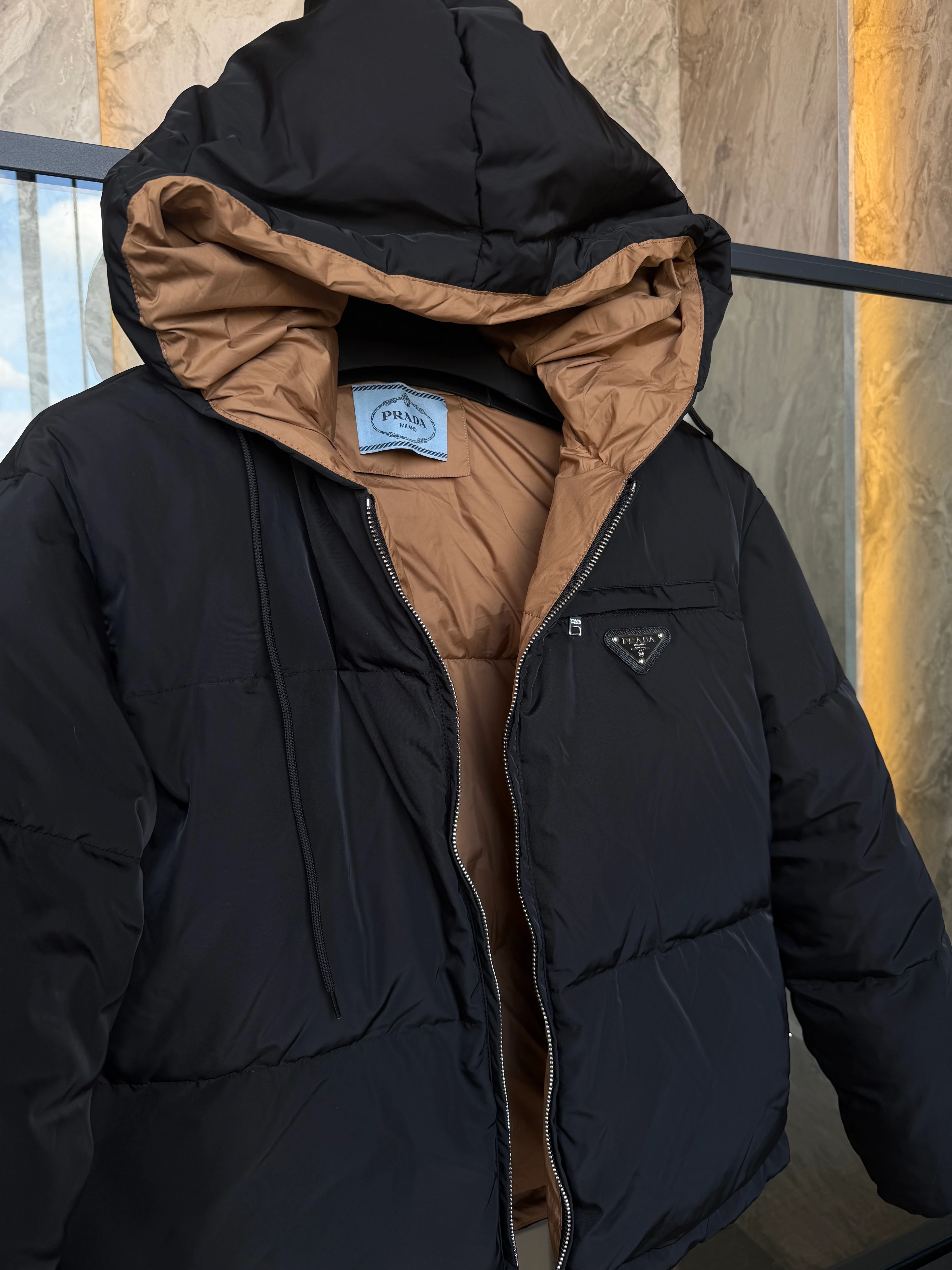 Prad / Reversible Hooded Puffer
