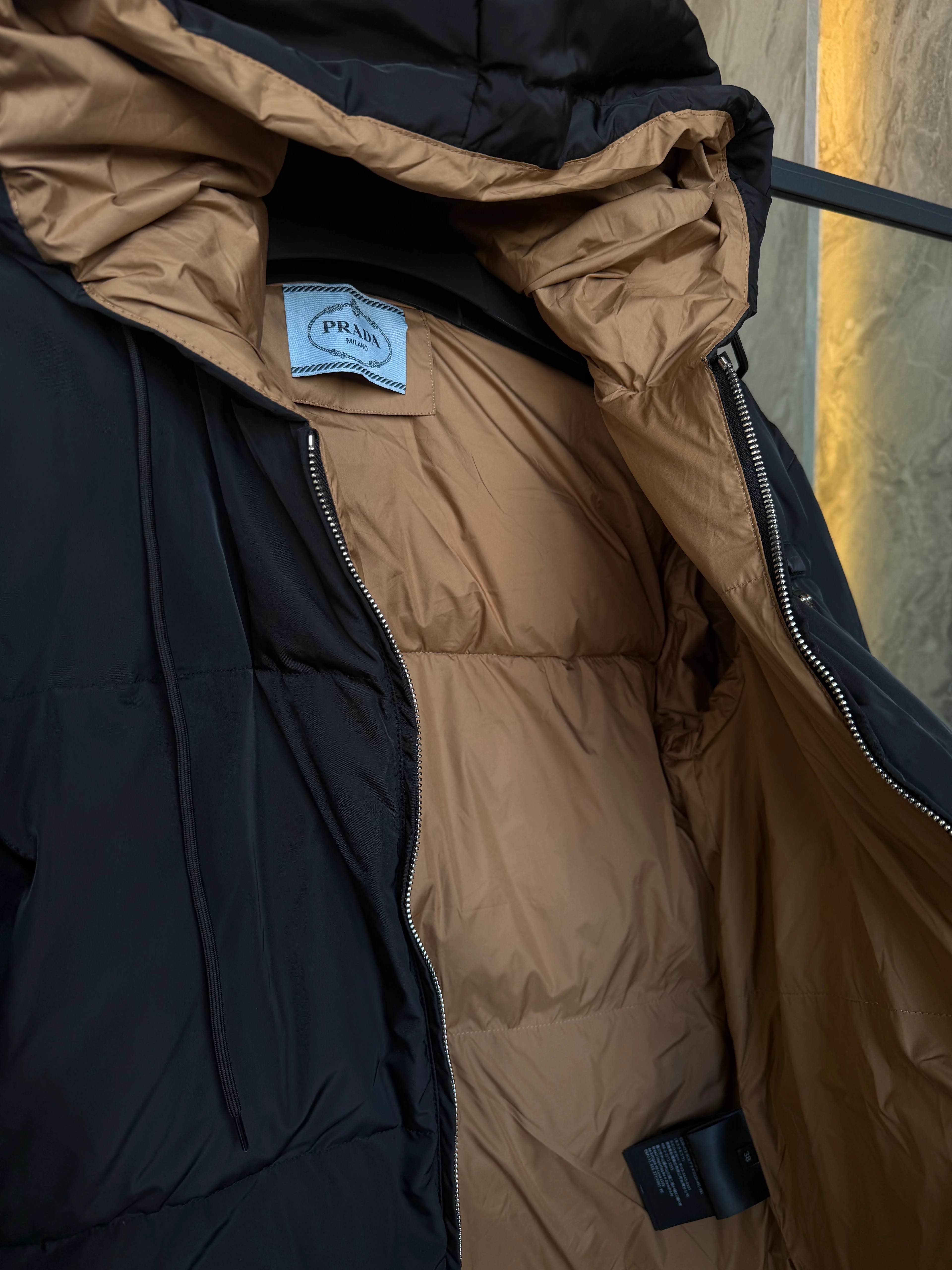 Prad / Reversible Hooded Puffer