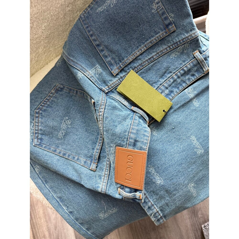 Guc Jean